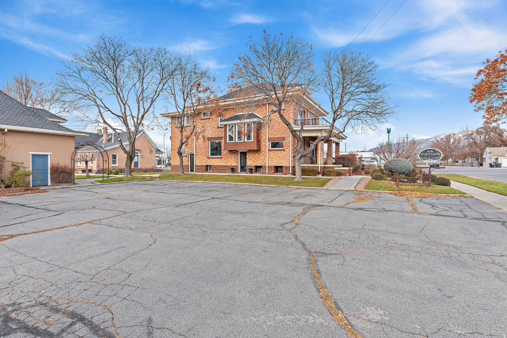 CUSHING - Residential