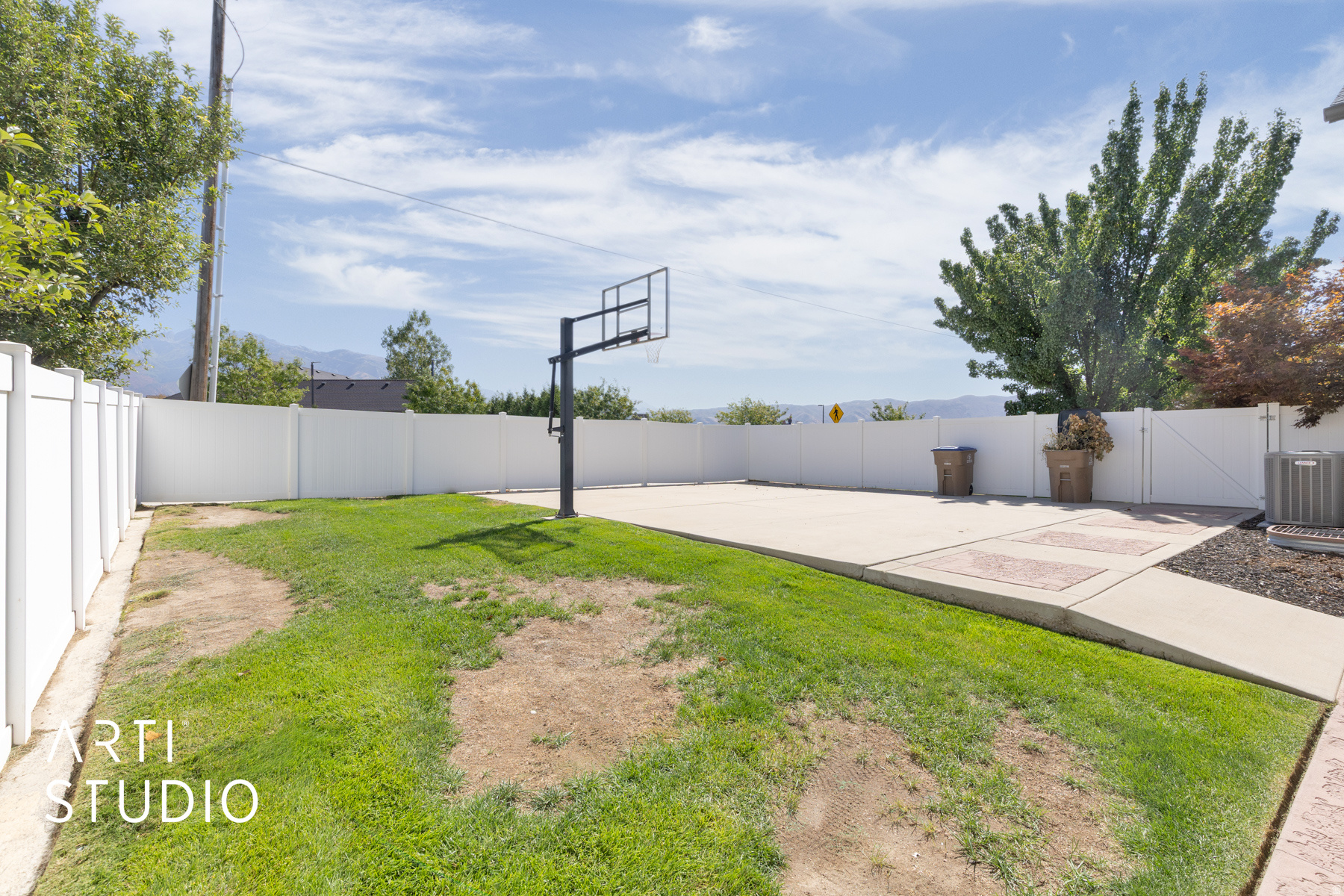 RIVER PARK - Residential