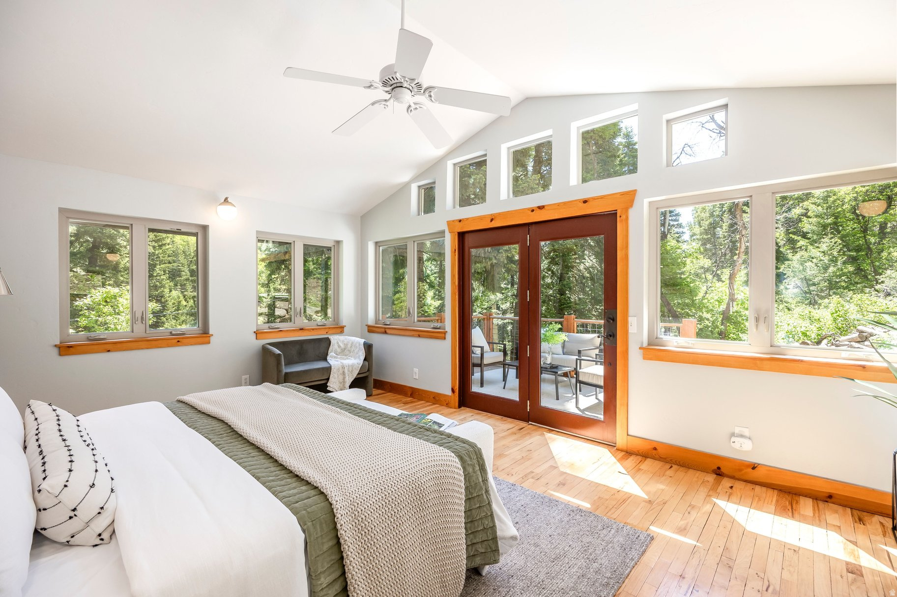 THE GROVES - Residential