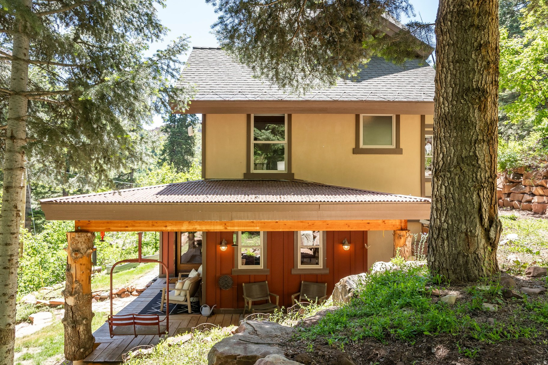 THE GROVES - Residential