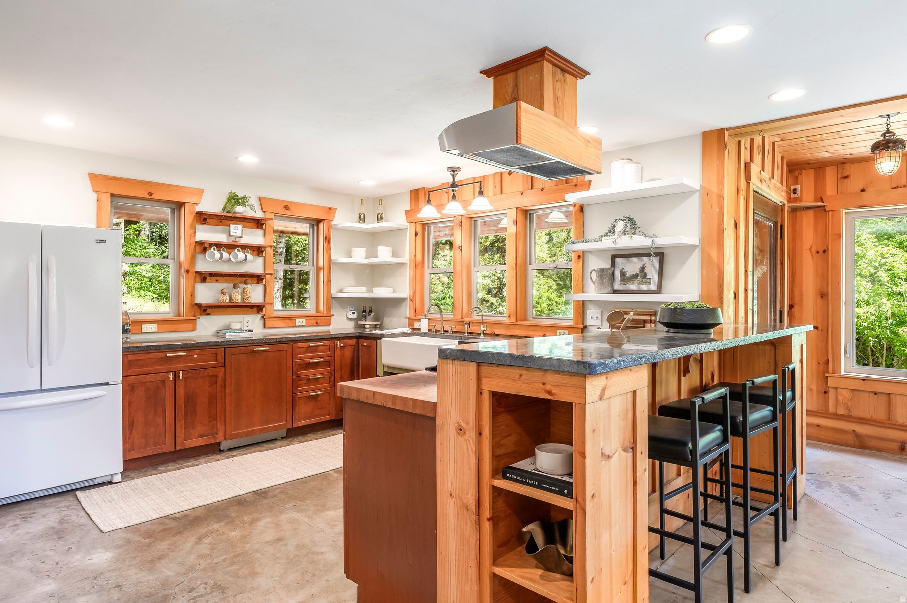 THE GROVES - Residential