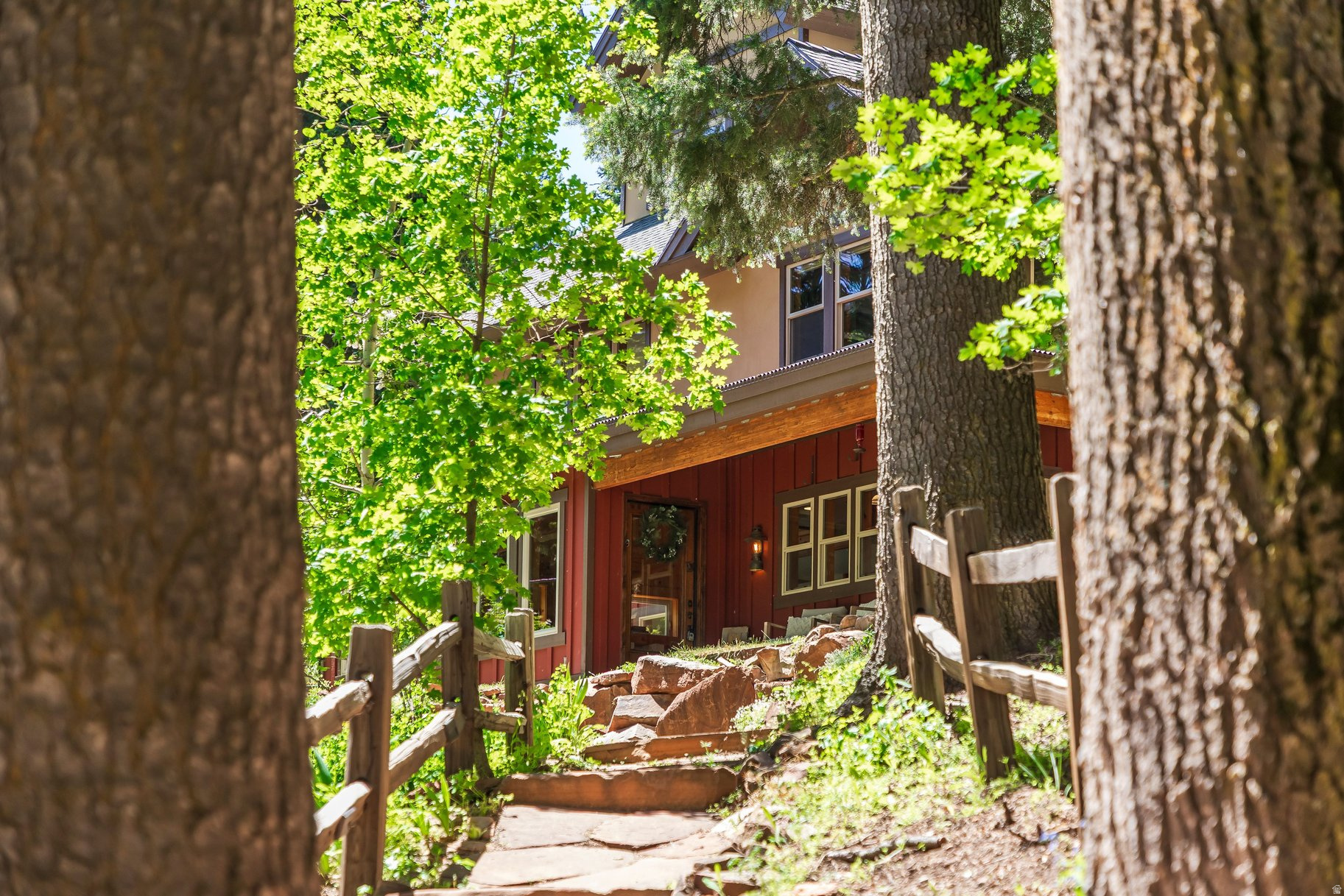 THE GROVES - Residential