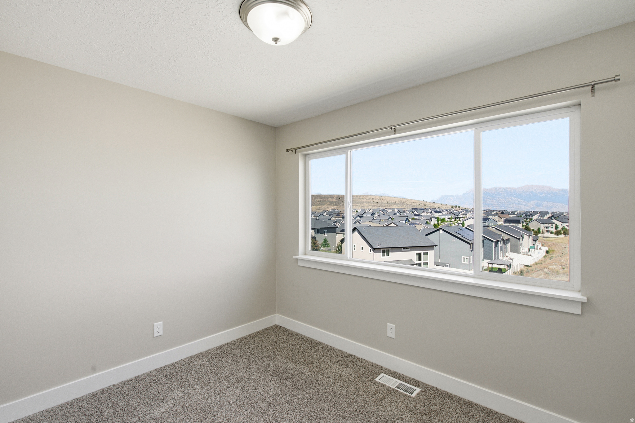 PONY EXPRESS TOWNE - Residential