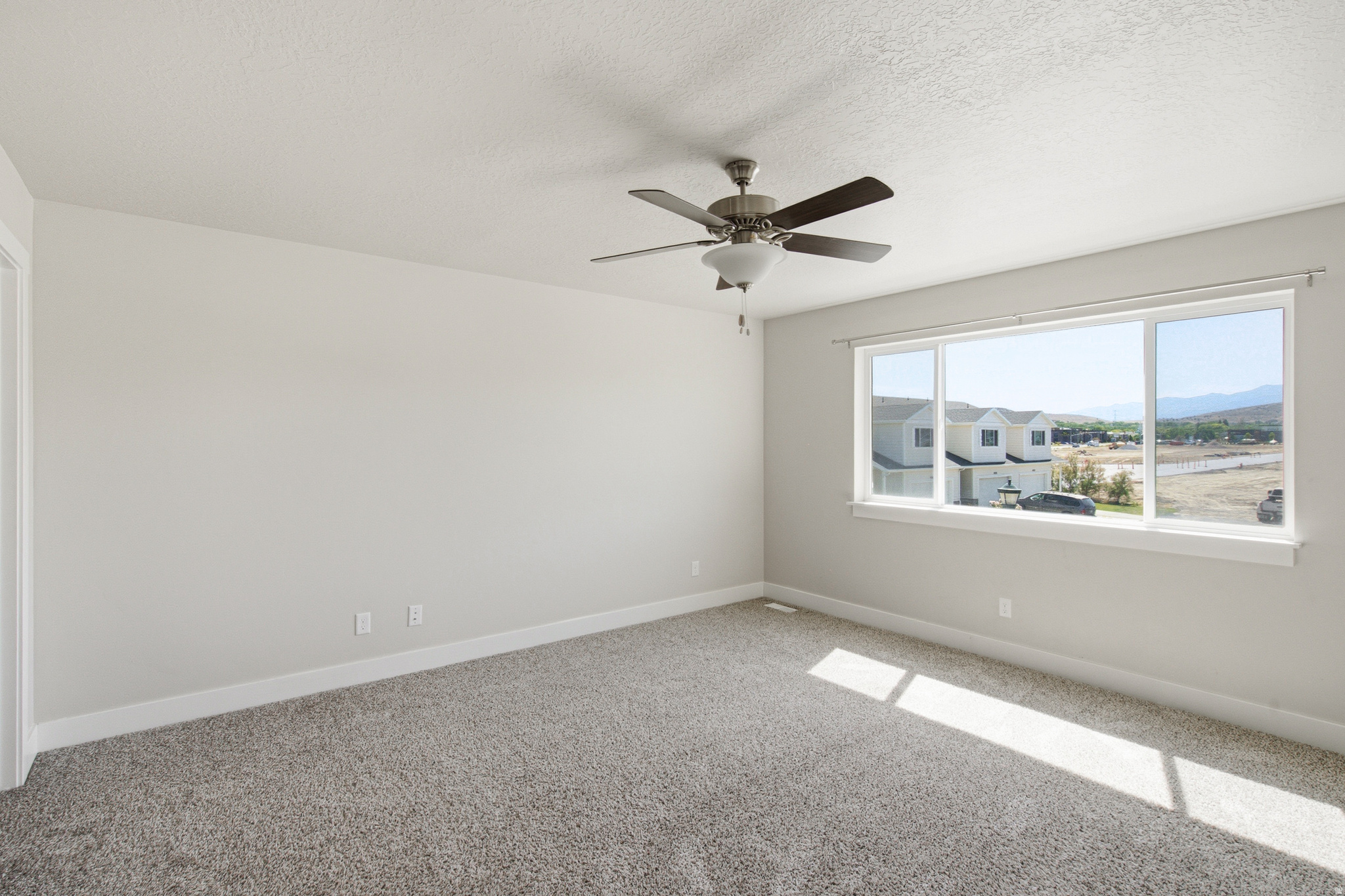 PONY EXPRESS TOWNE - Residential