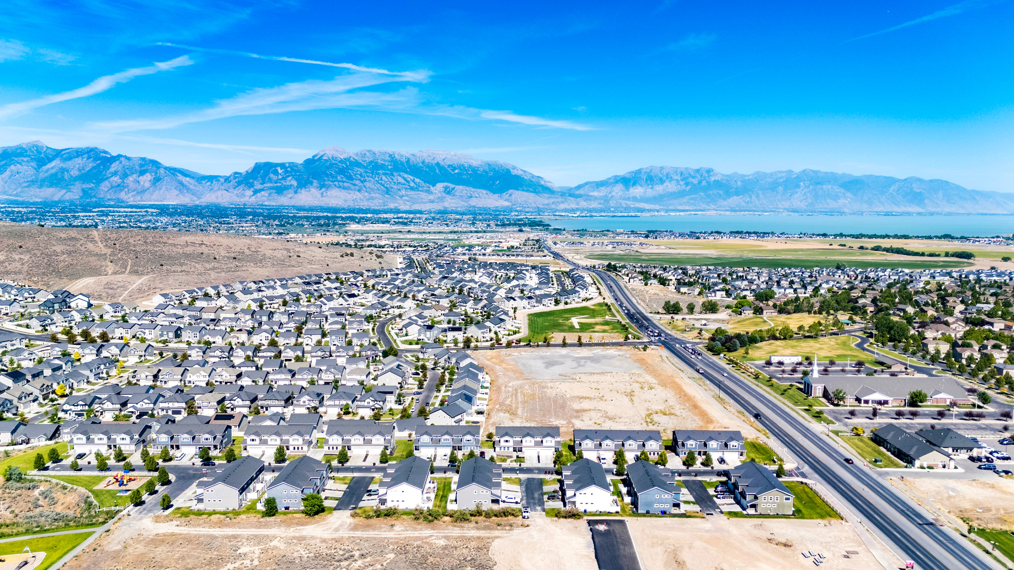 PONY EXPRESS TOWNE - Residential