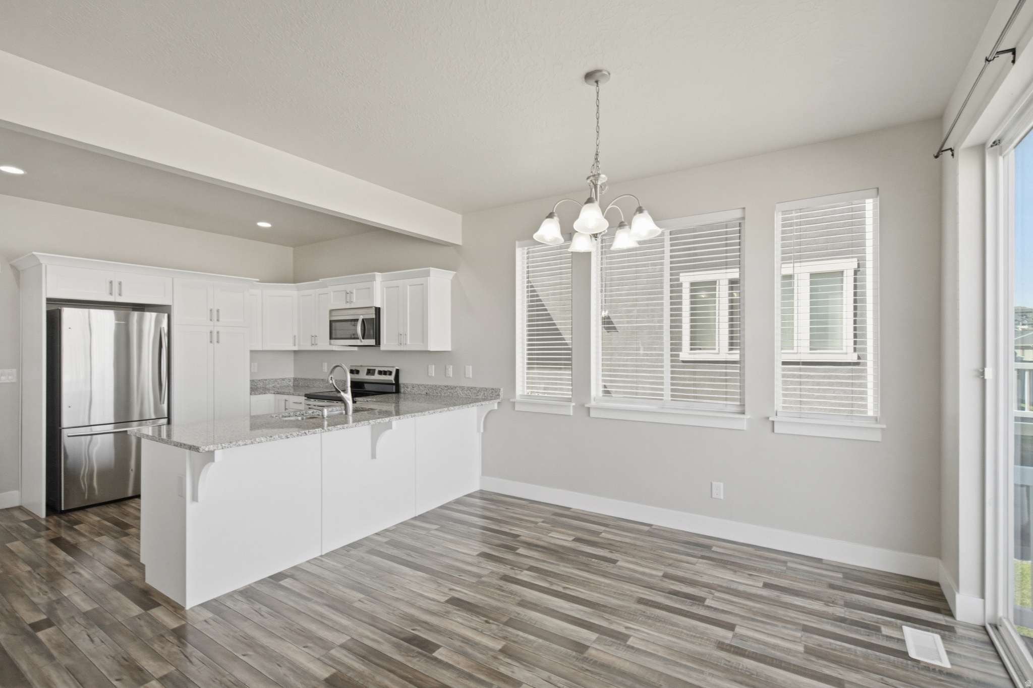 PONY EXPRESS TOWNE - Residential