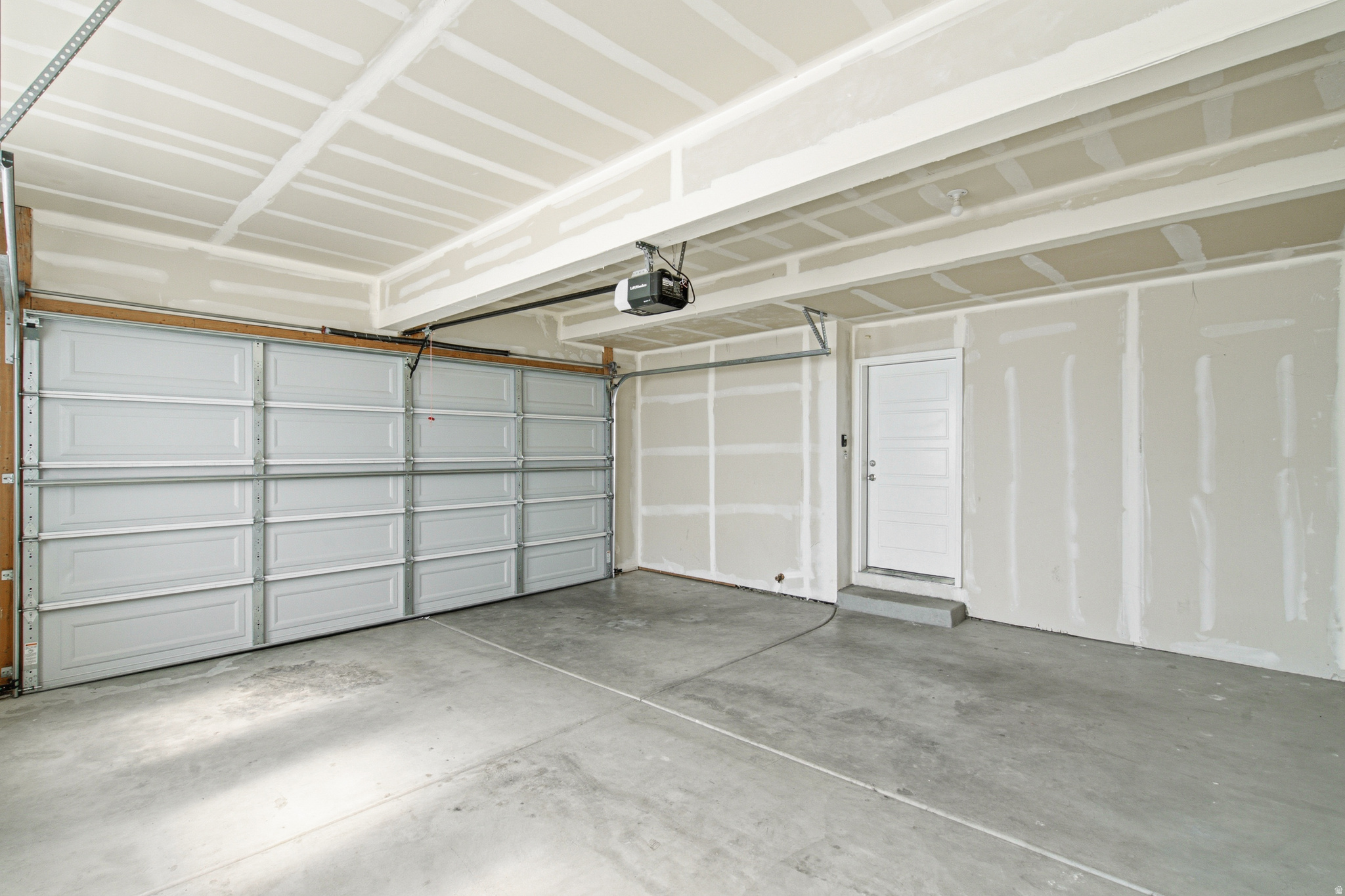 PONY EXPRESS TOWNE - Residential