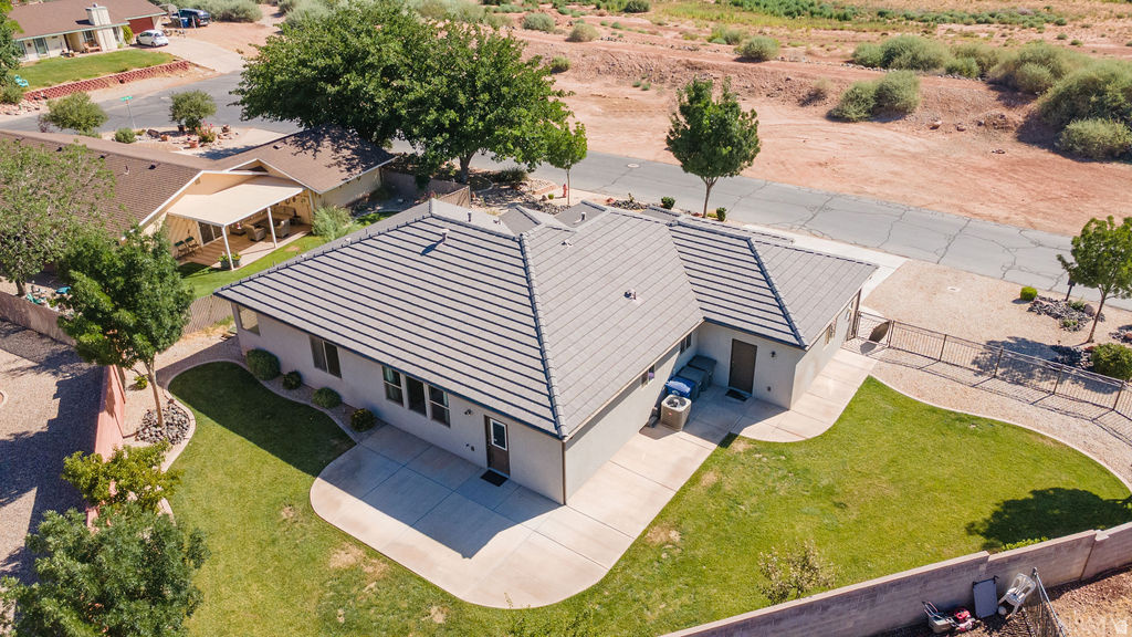 BLOOMINGTON HILLS - Residential
