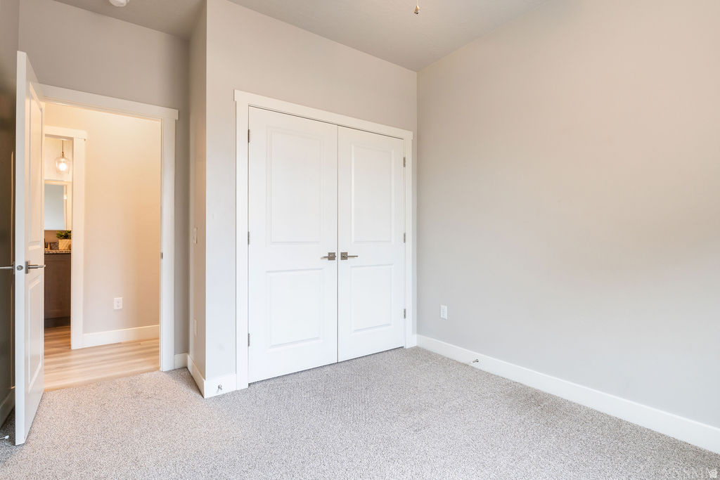 BLOOMINGTON HILLS - Residential