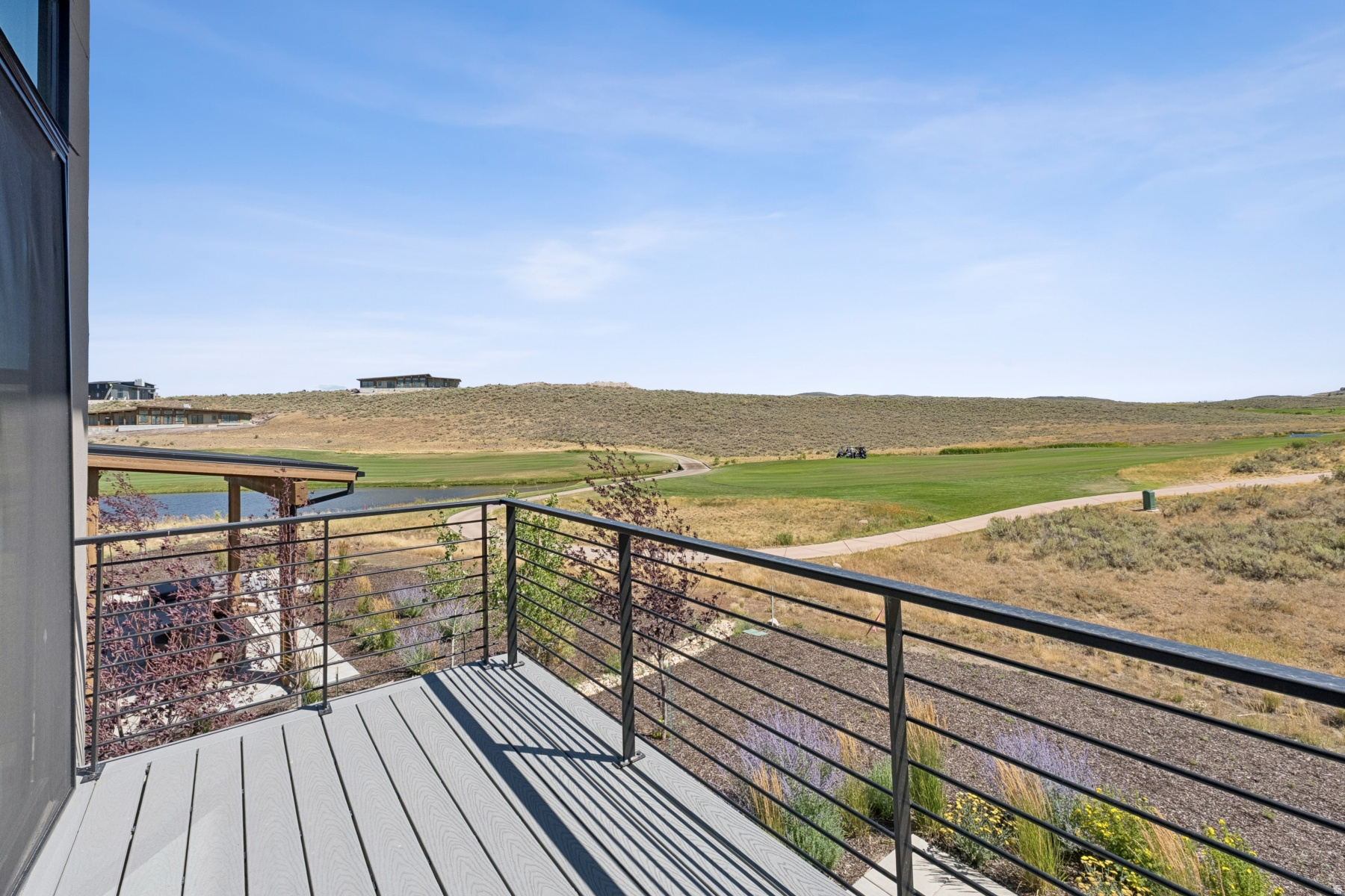 CLUBHOUSE VILLAS - Residential