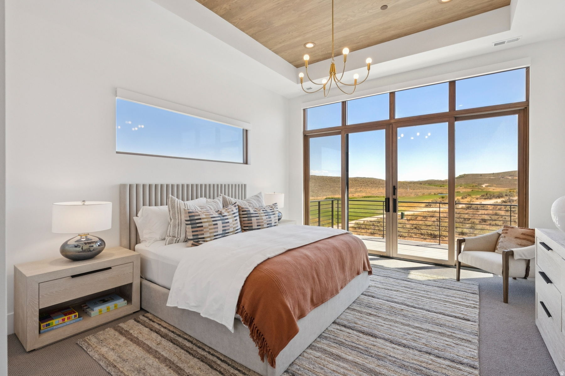 CLUBHOUSE VILLAS - Residential