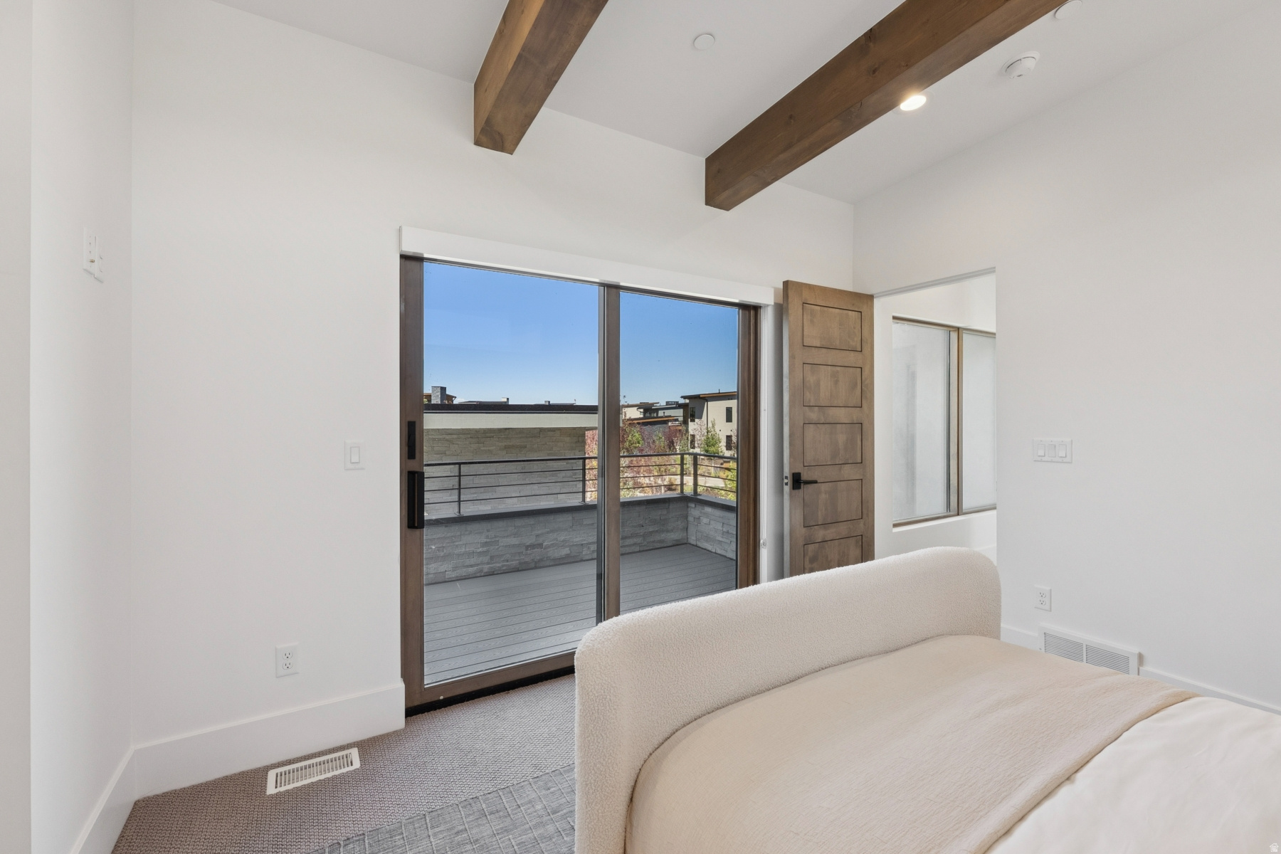CLUBHOUSE VILLAS - Residential