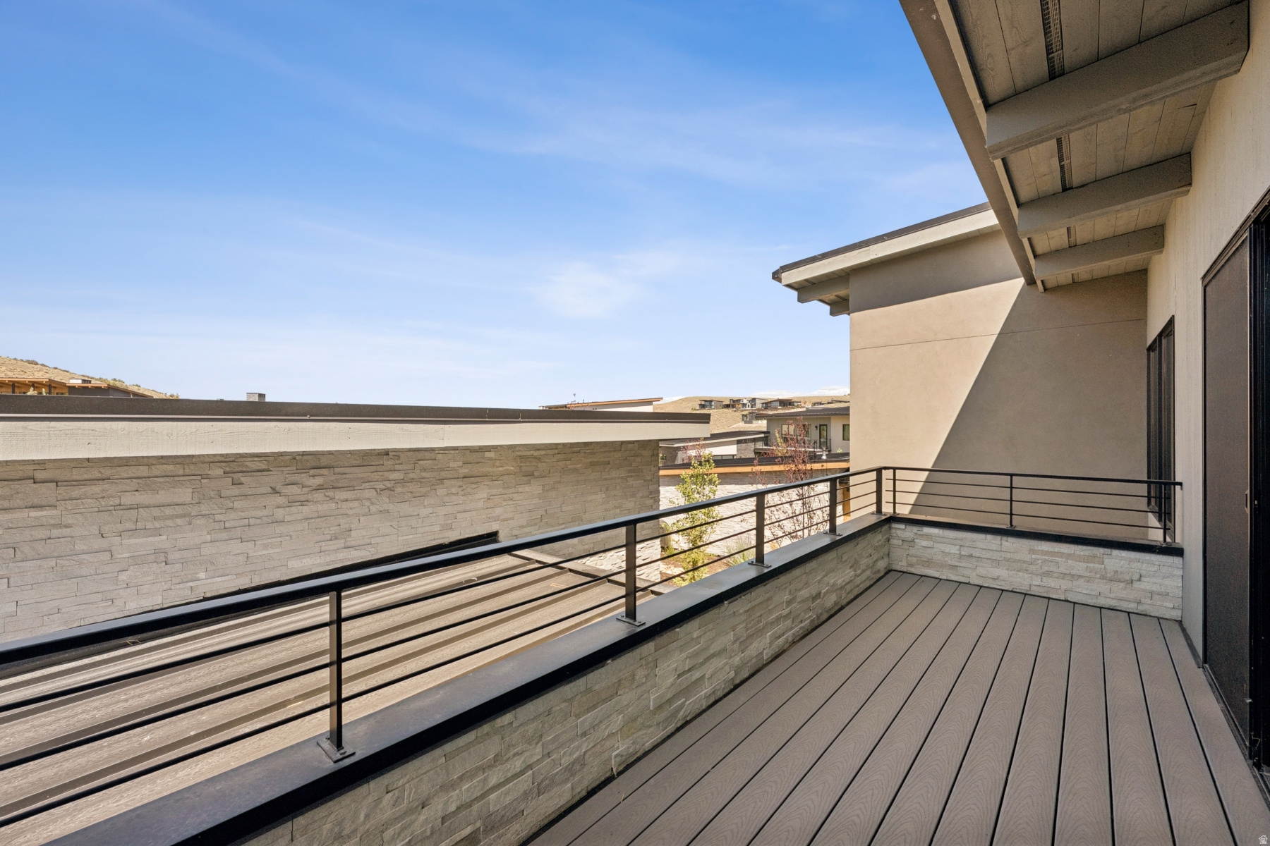 CLUBHOUSE VILLAS - Residential