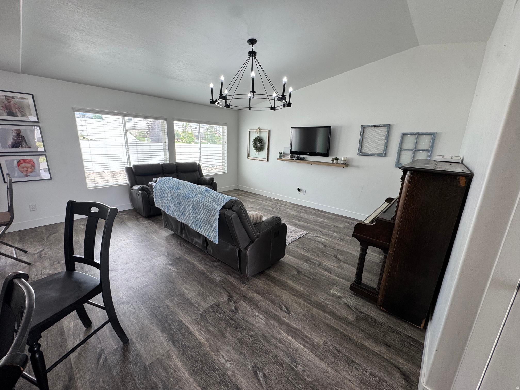 DESERET HIGHLANDS - Residential