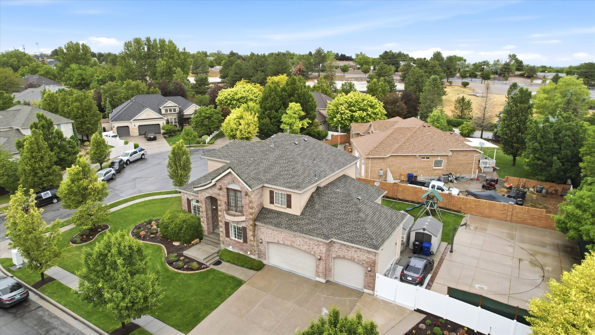 HIGHLAND - Residential