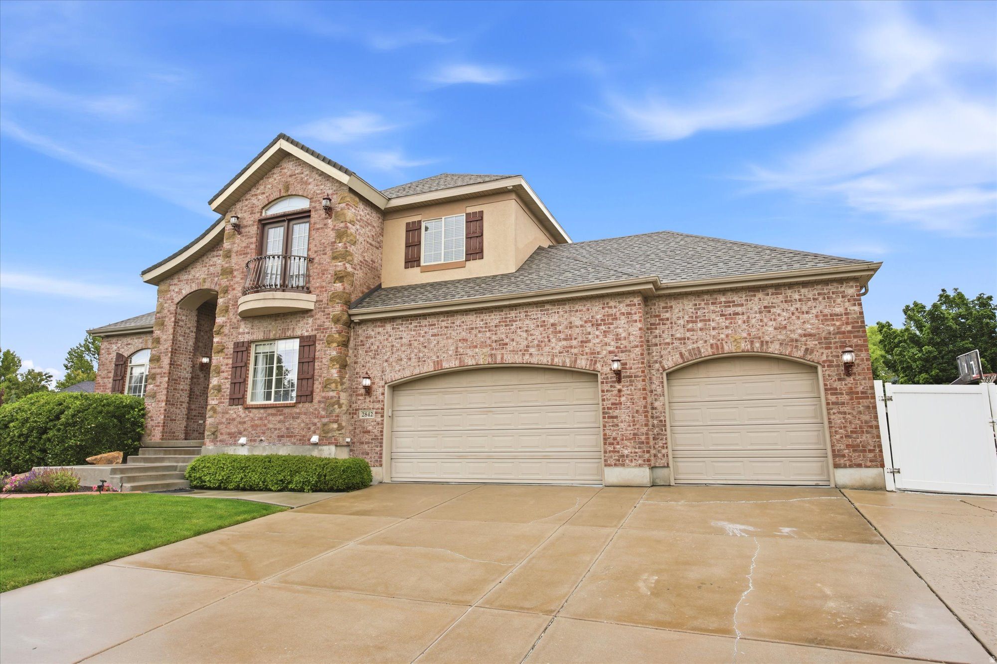 HIGHLAND - Residential