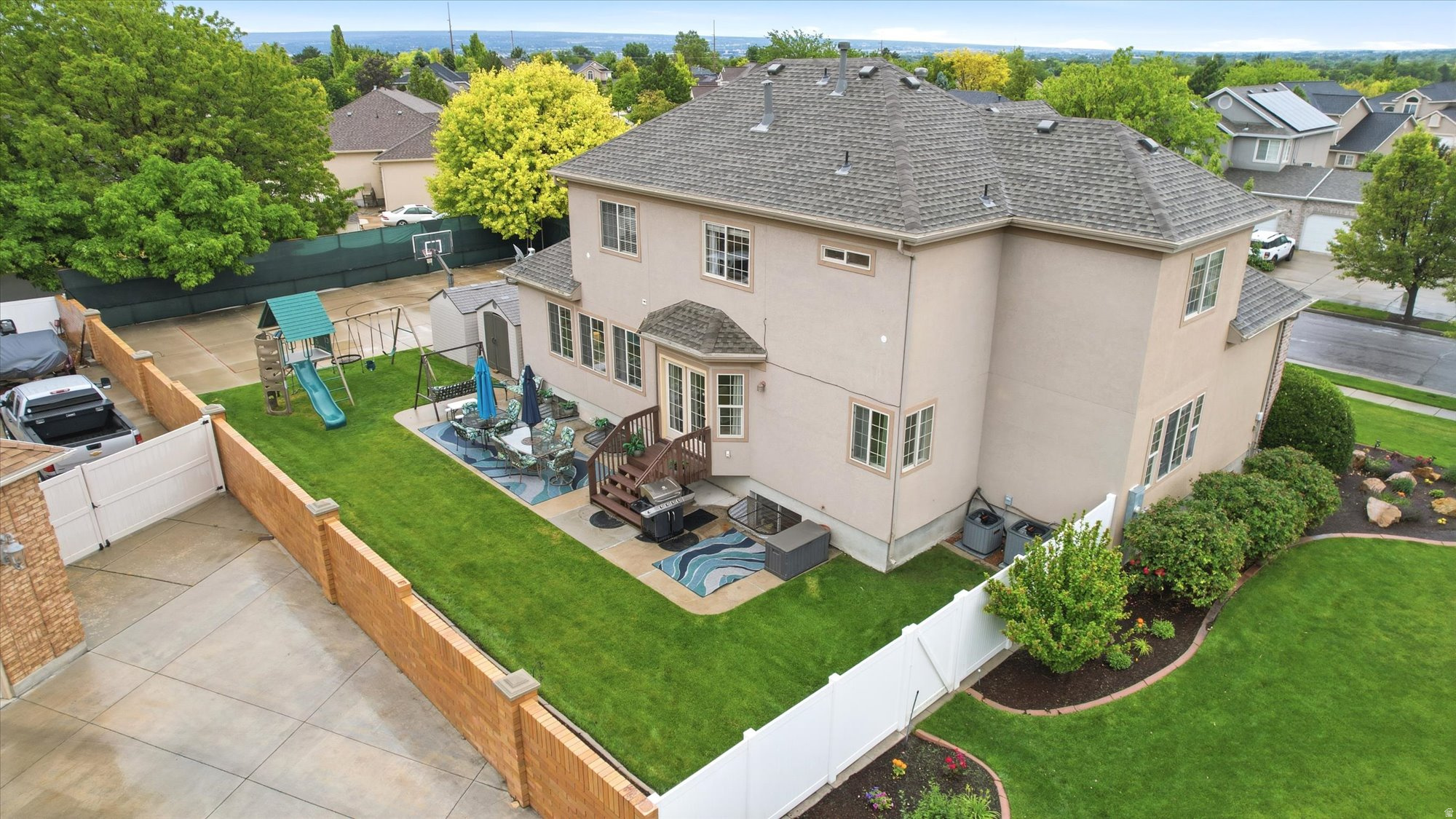 HIGHLAND - Residential
