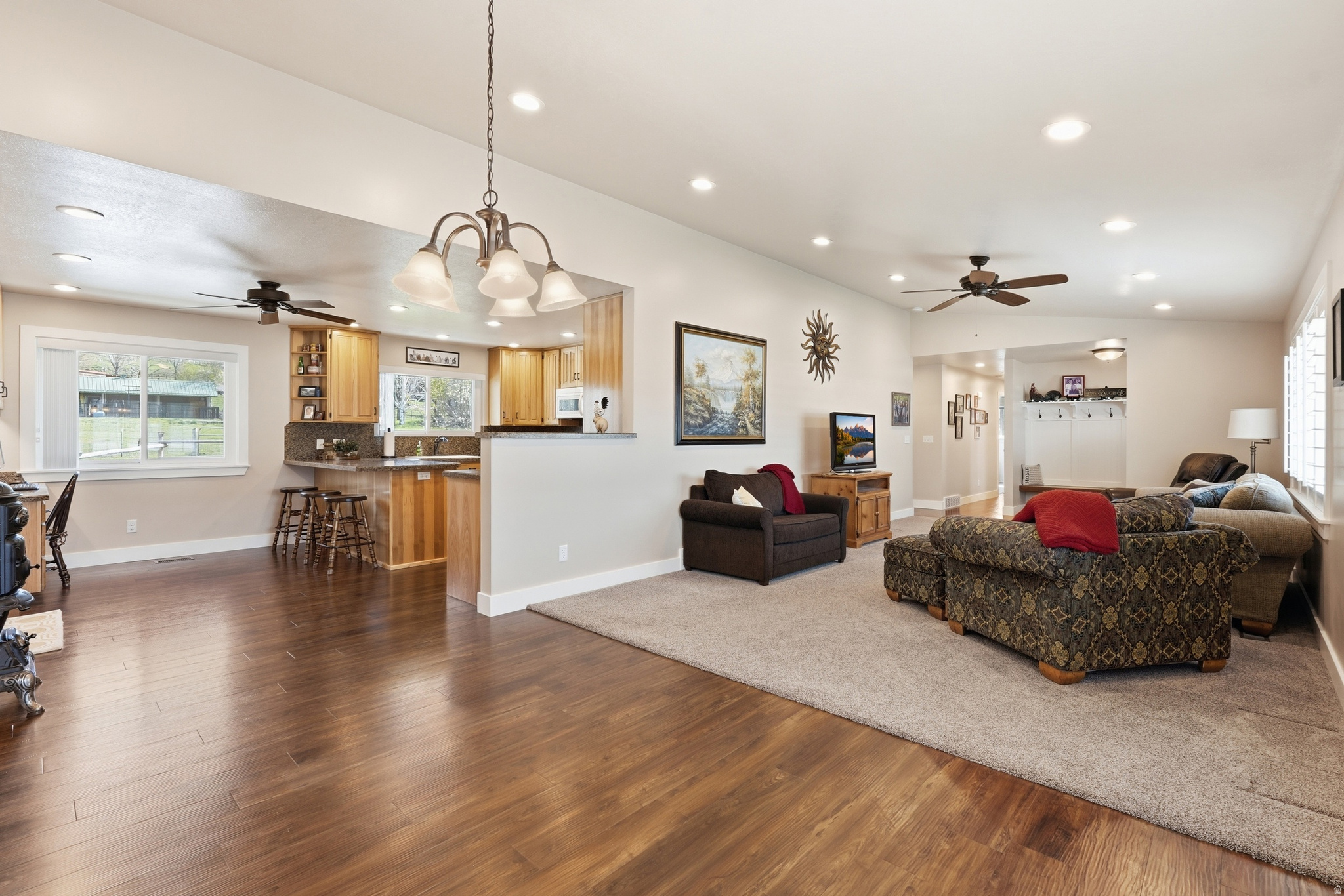 SPRING HOLLOW - Residential