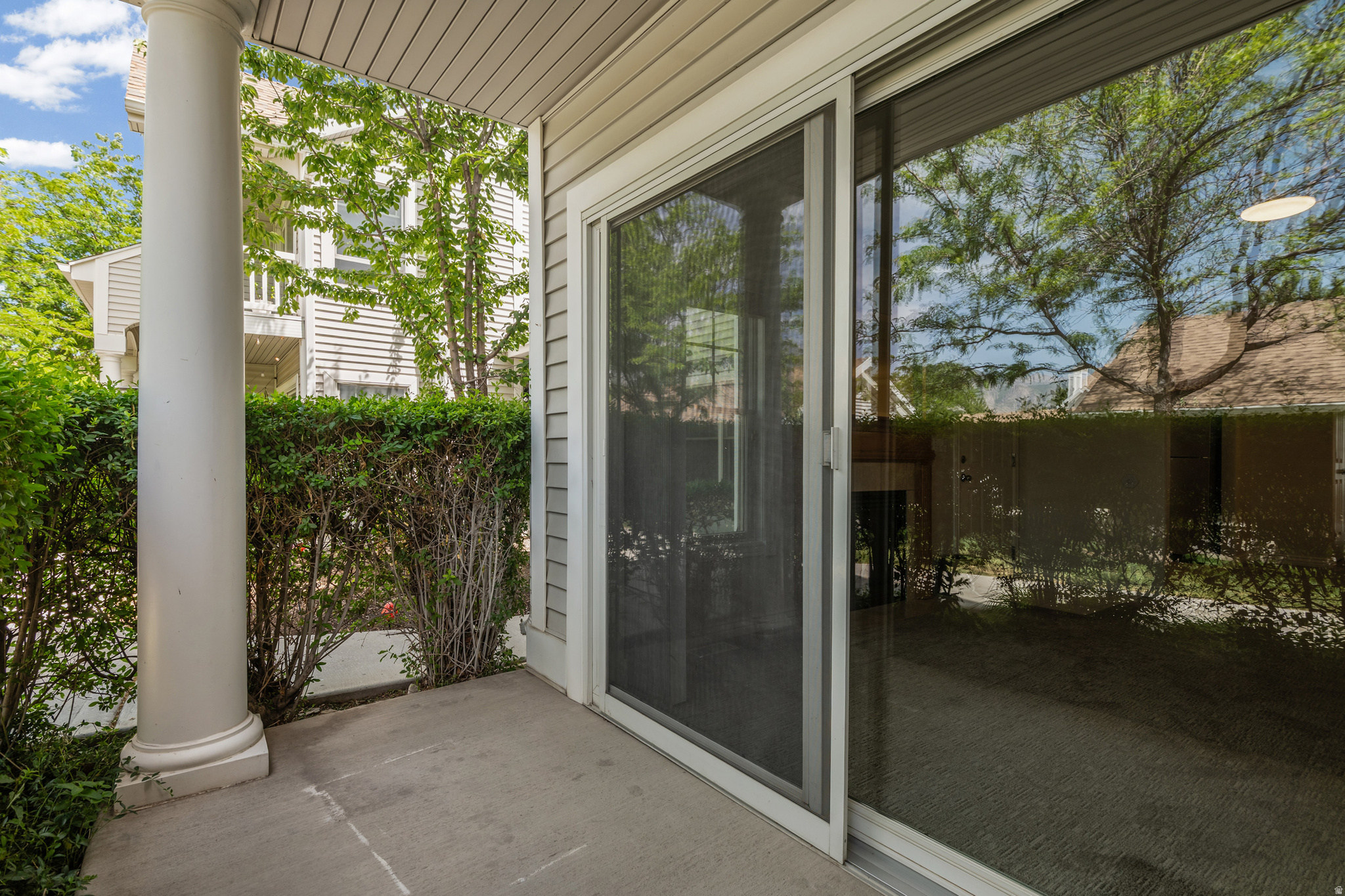 FIVE STAR - Residential