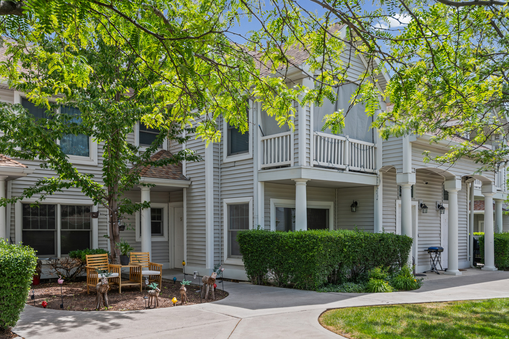 FIVE STAR - Residential