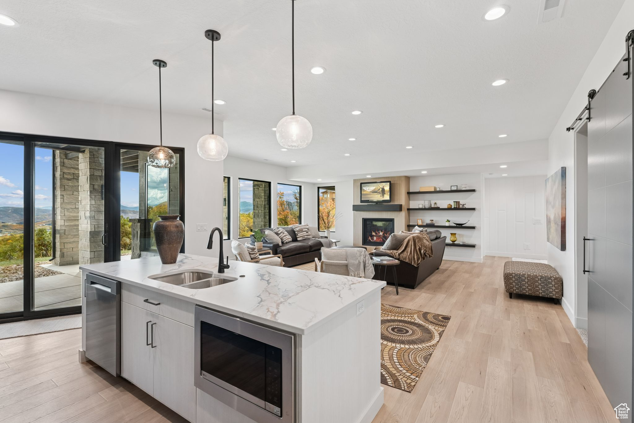 GOLDEN EAGLE - Residential