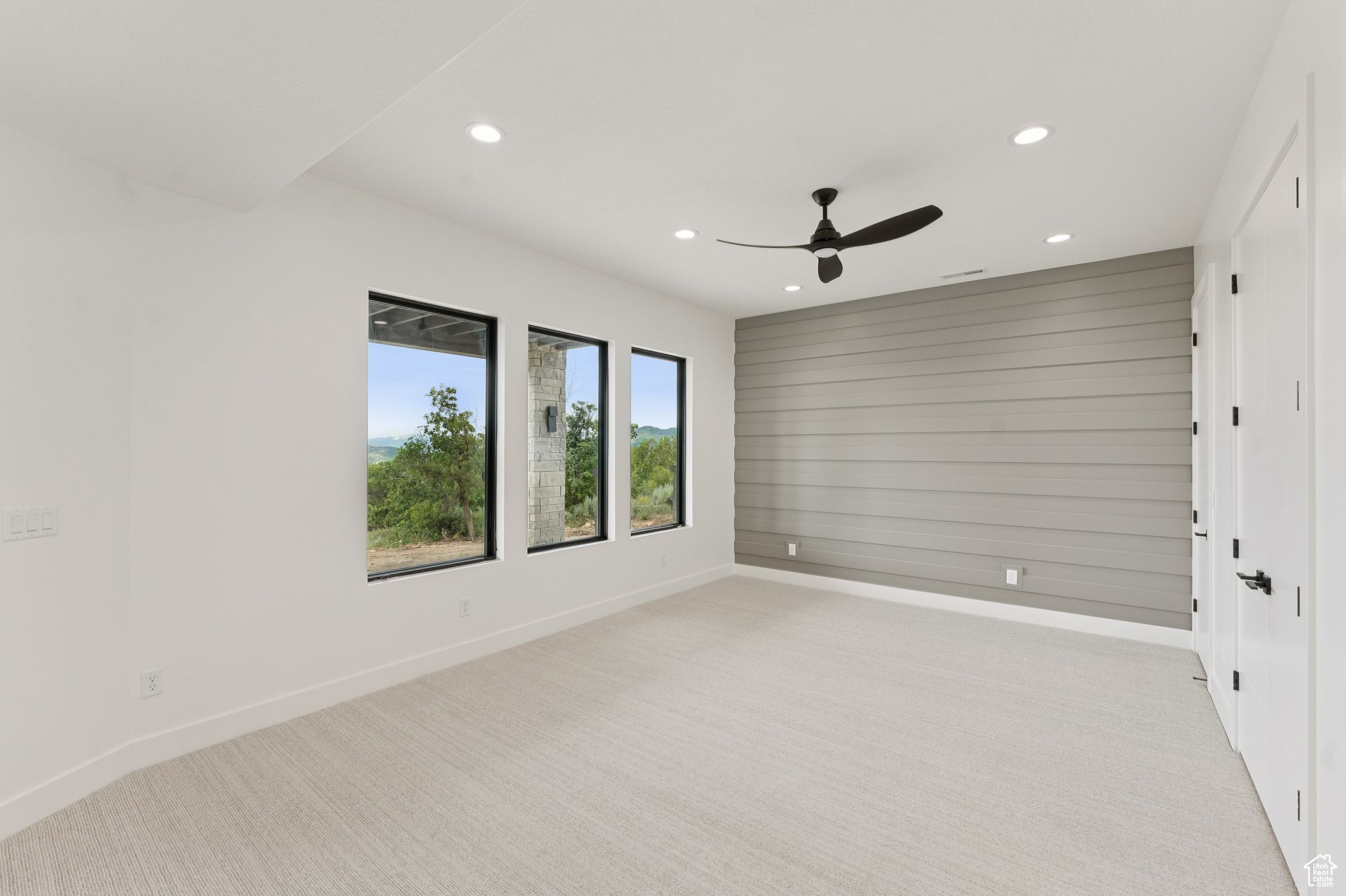 GOLDEN EAGLE - Residential