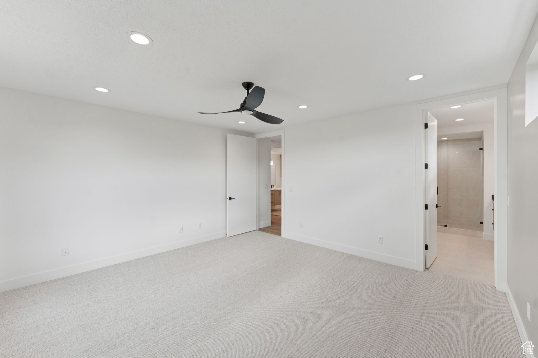 GOLDEN EAGLE - Residential