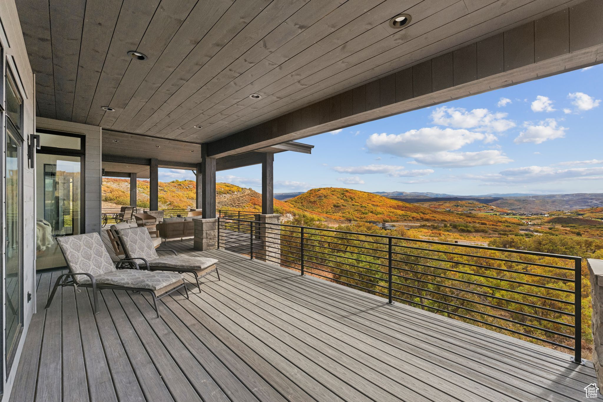 GOLDEN EAGLE - Residential