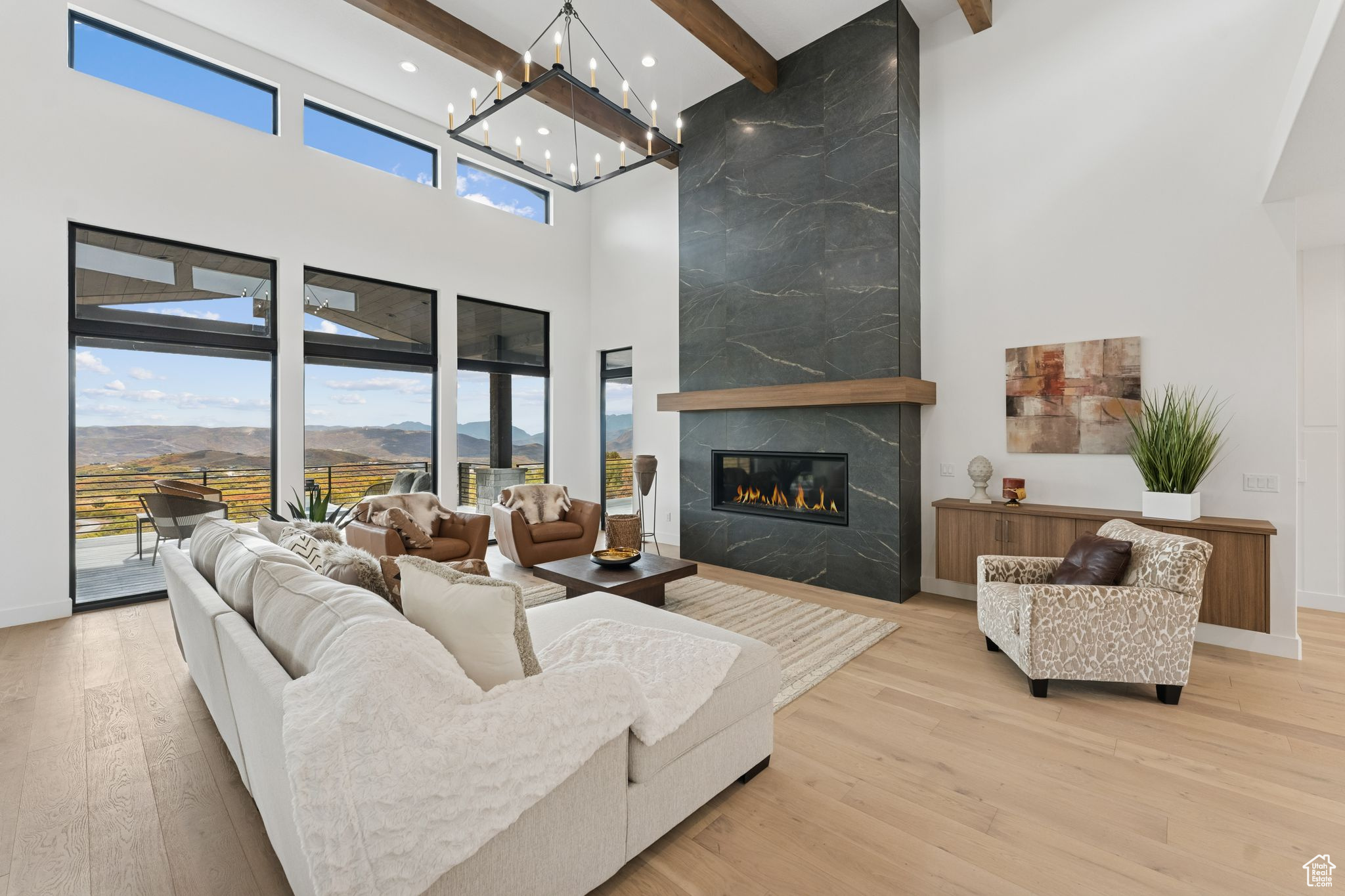 GOLDEN EAGLE - Residential