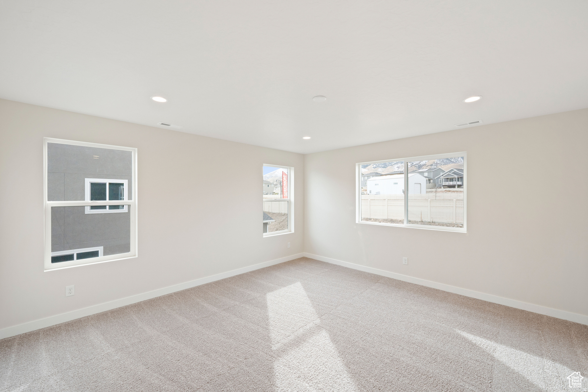 HERON HILLS - Residential