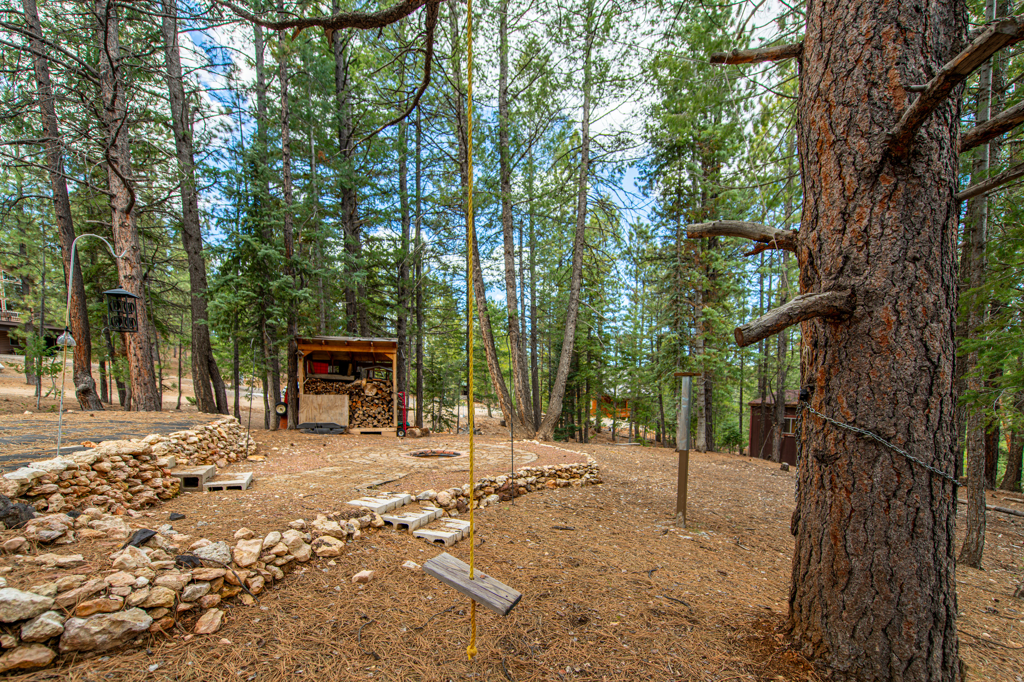SWAINS CREEK - Land