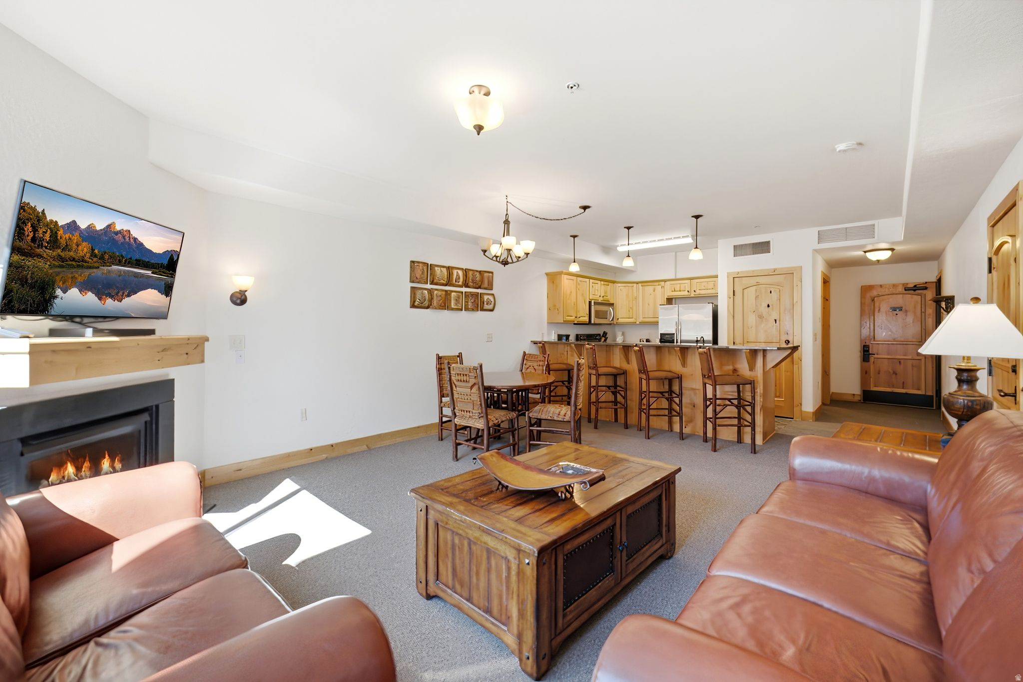 SILVERADO LODGE CONDOMINIUM - Residential
