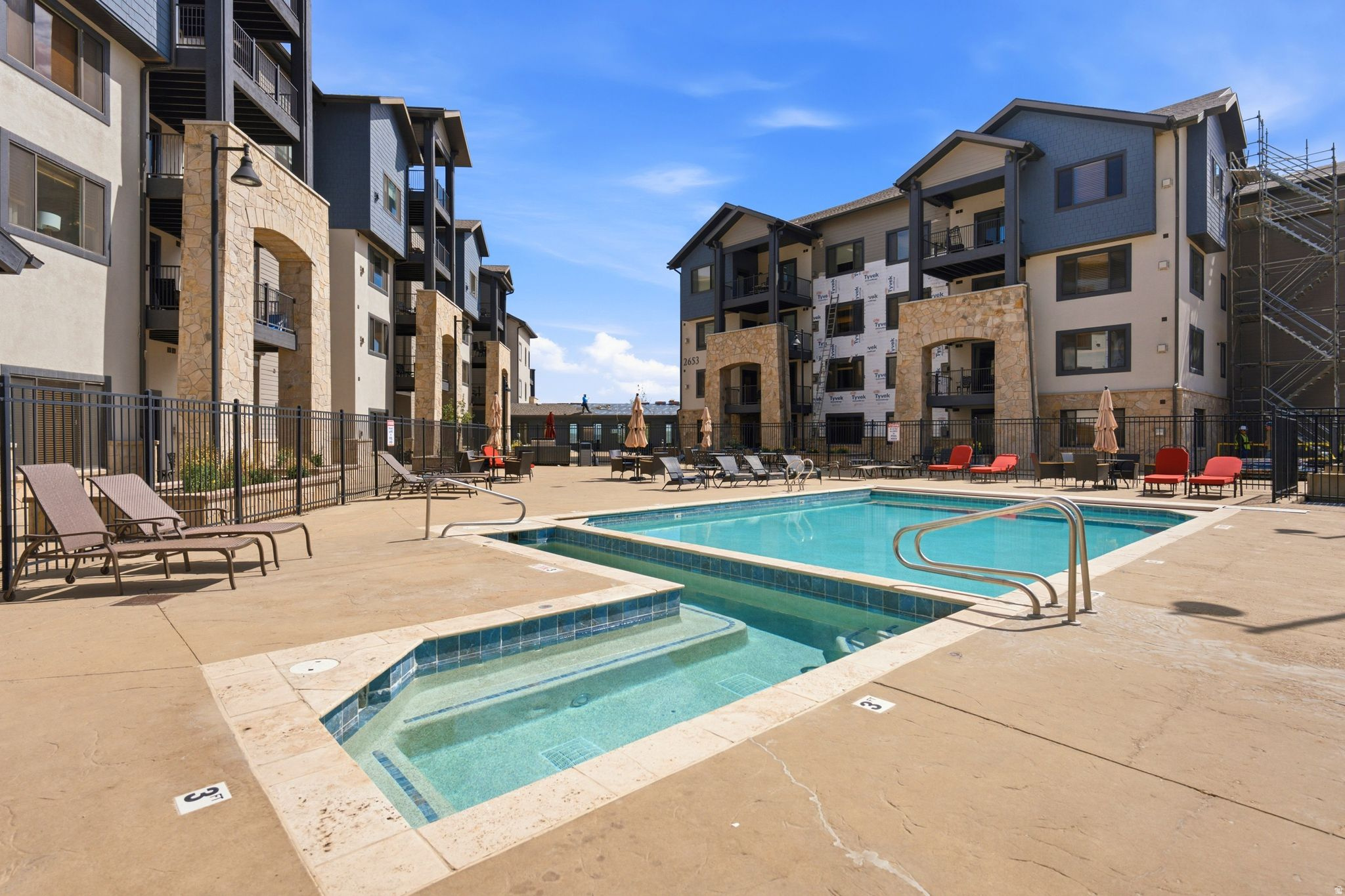 SILVERADO LODGE CONDOMINIUM - Residential