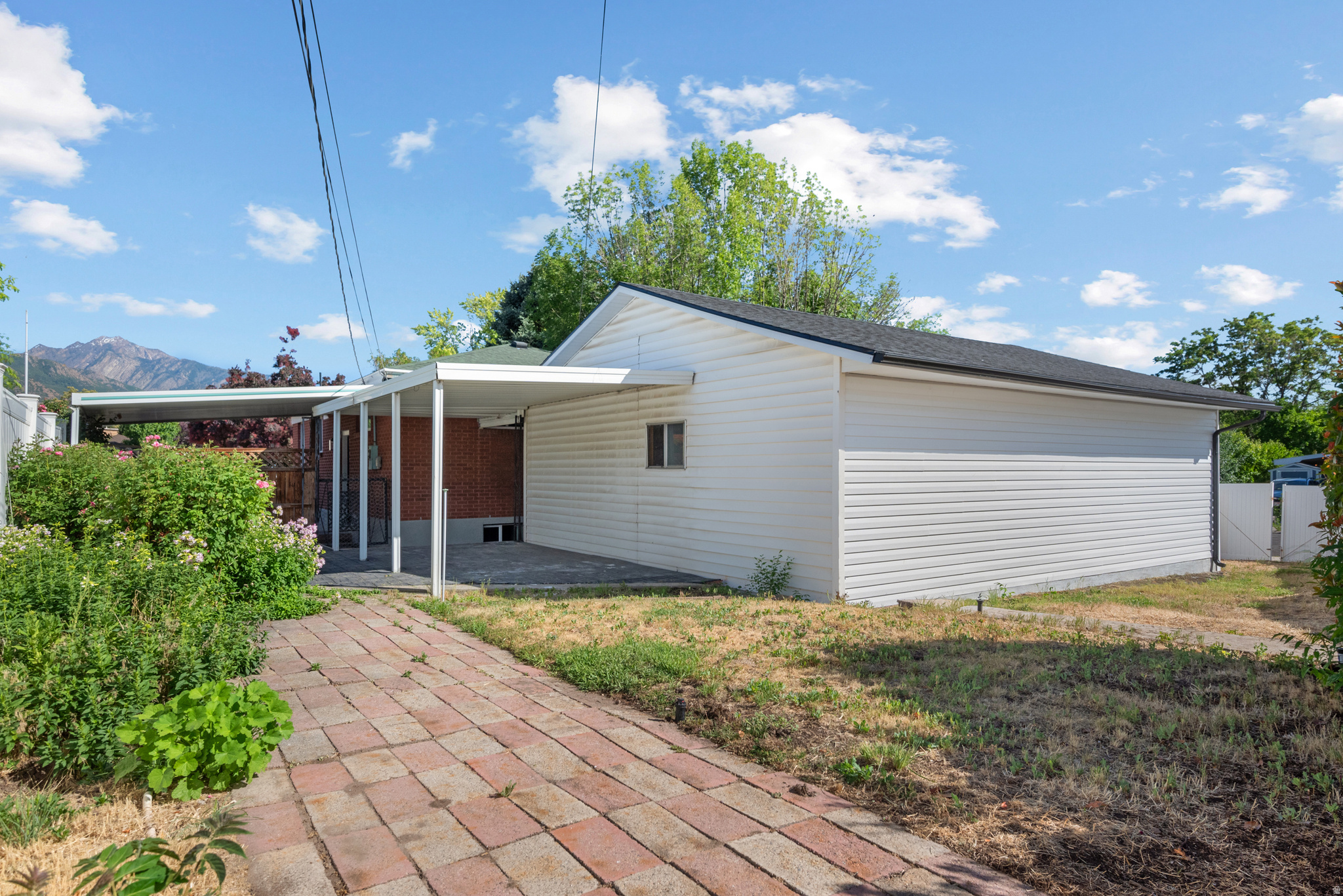 BROOKLANE - Residential
