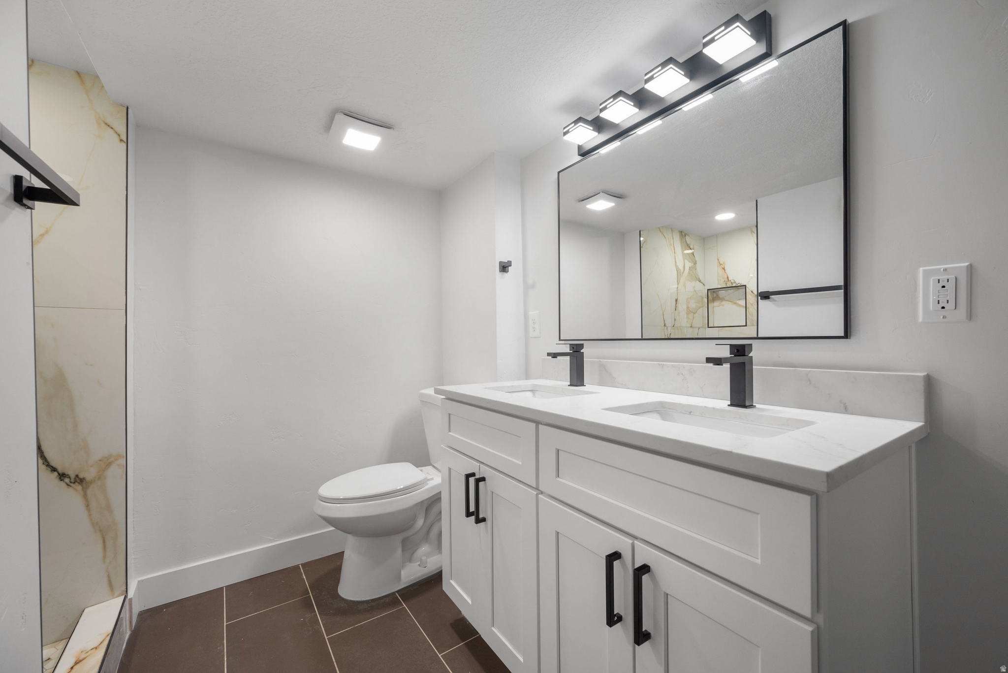 BROOKLANE - Residential