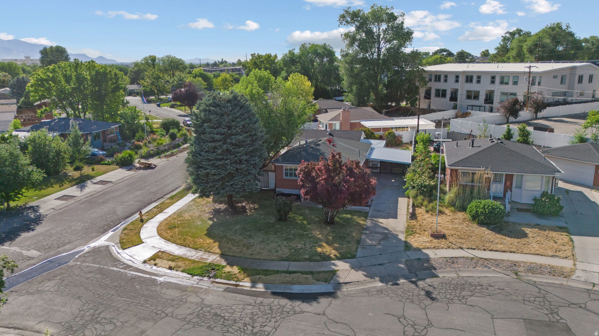BROOKLANE - Residential