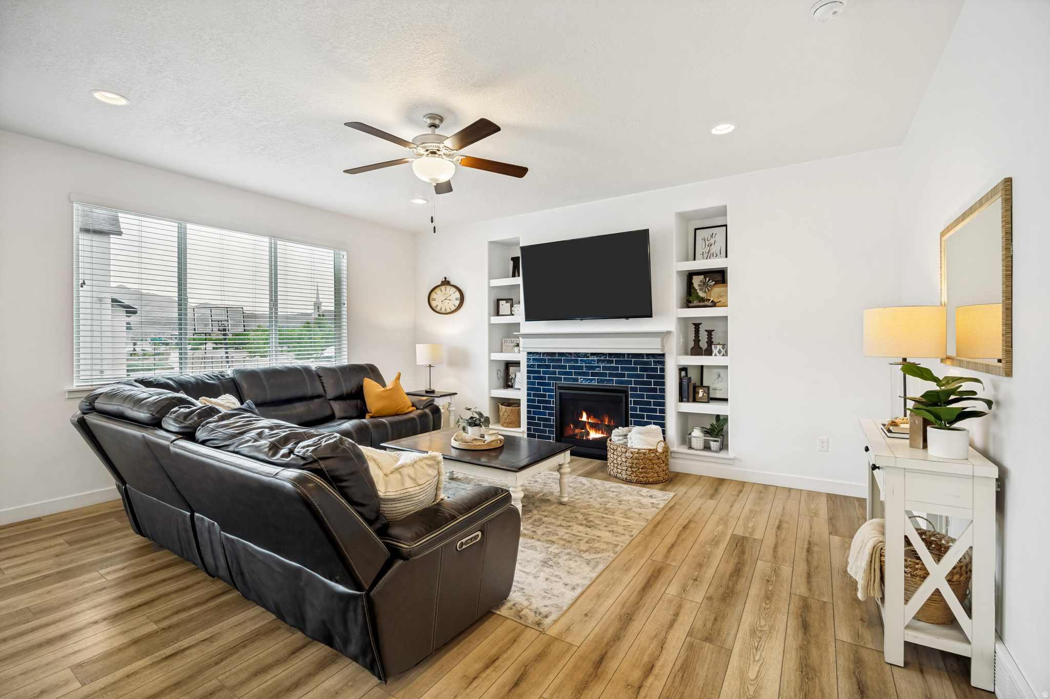 PORTERS CROSSING - Residential