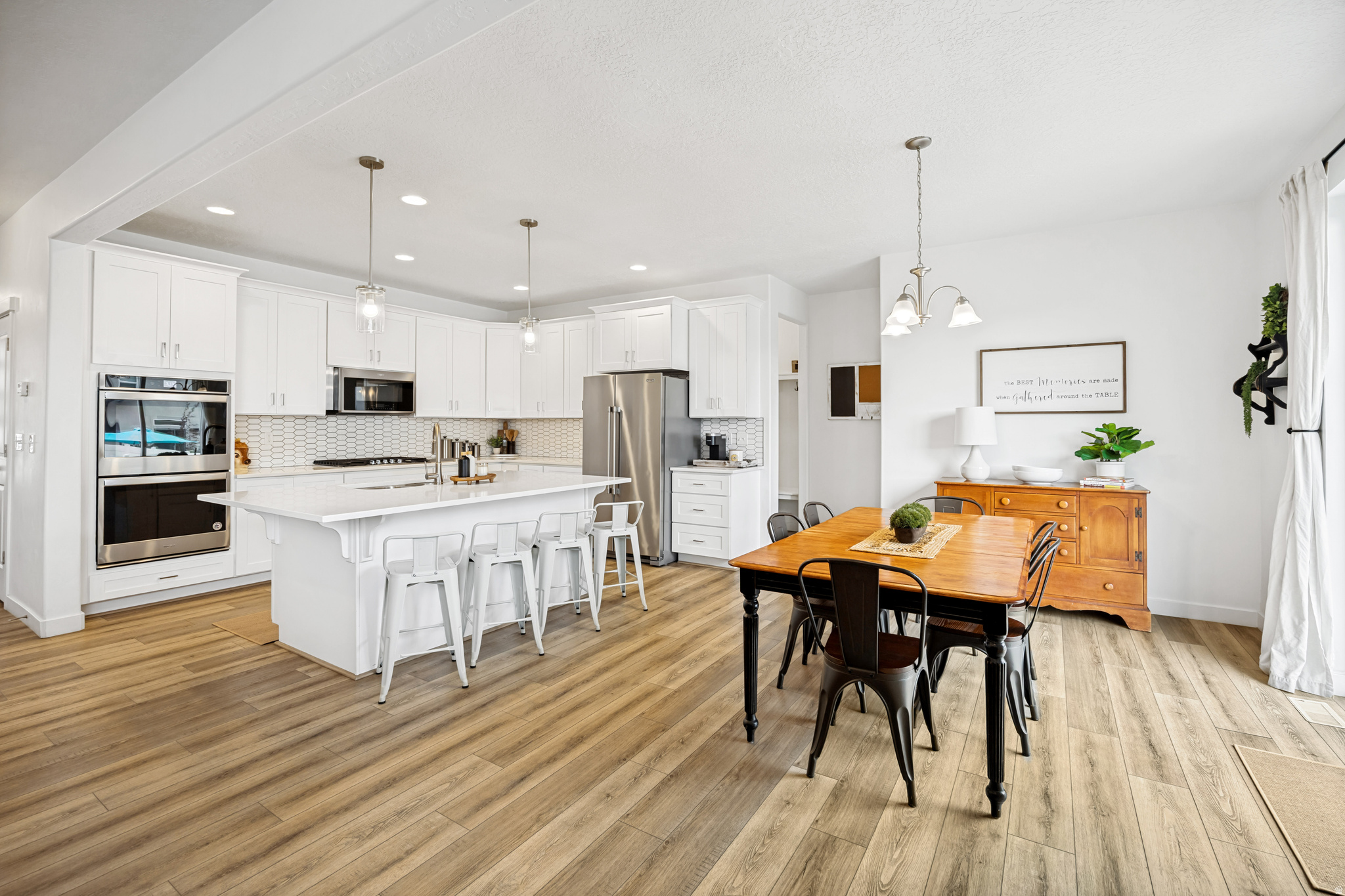 PORTERS CROSSING - Residential