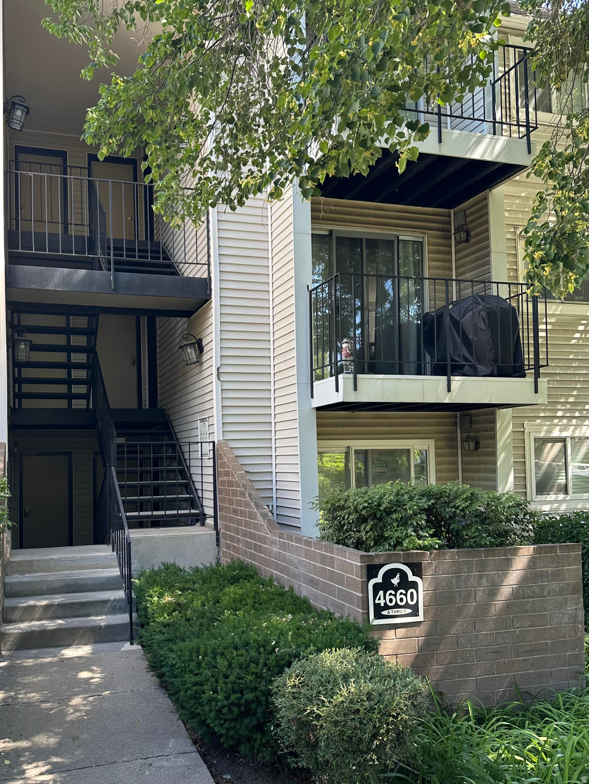 QUAILBROOK EAST - Residential