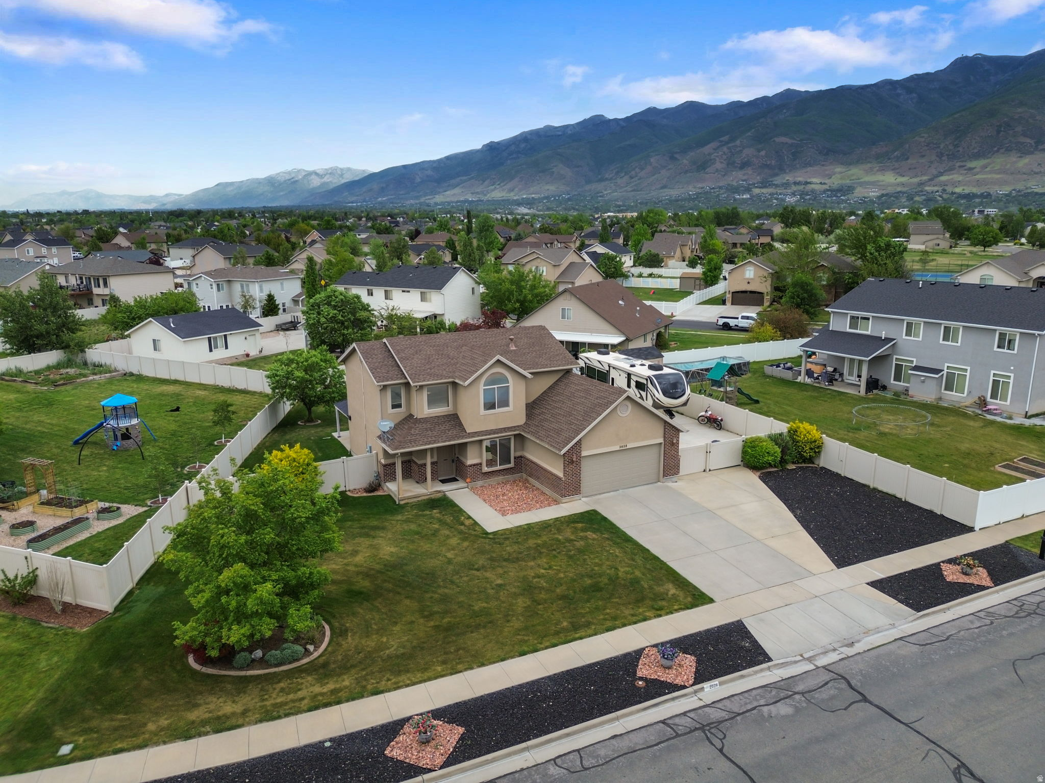 FARMINGTON RANCHES - Residential