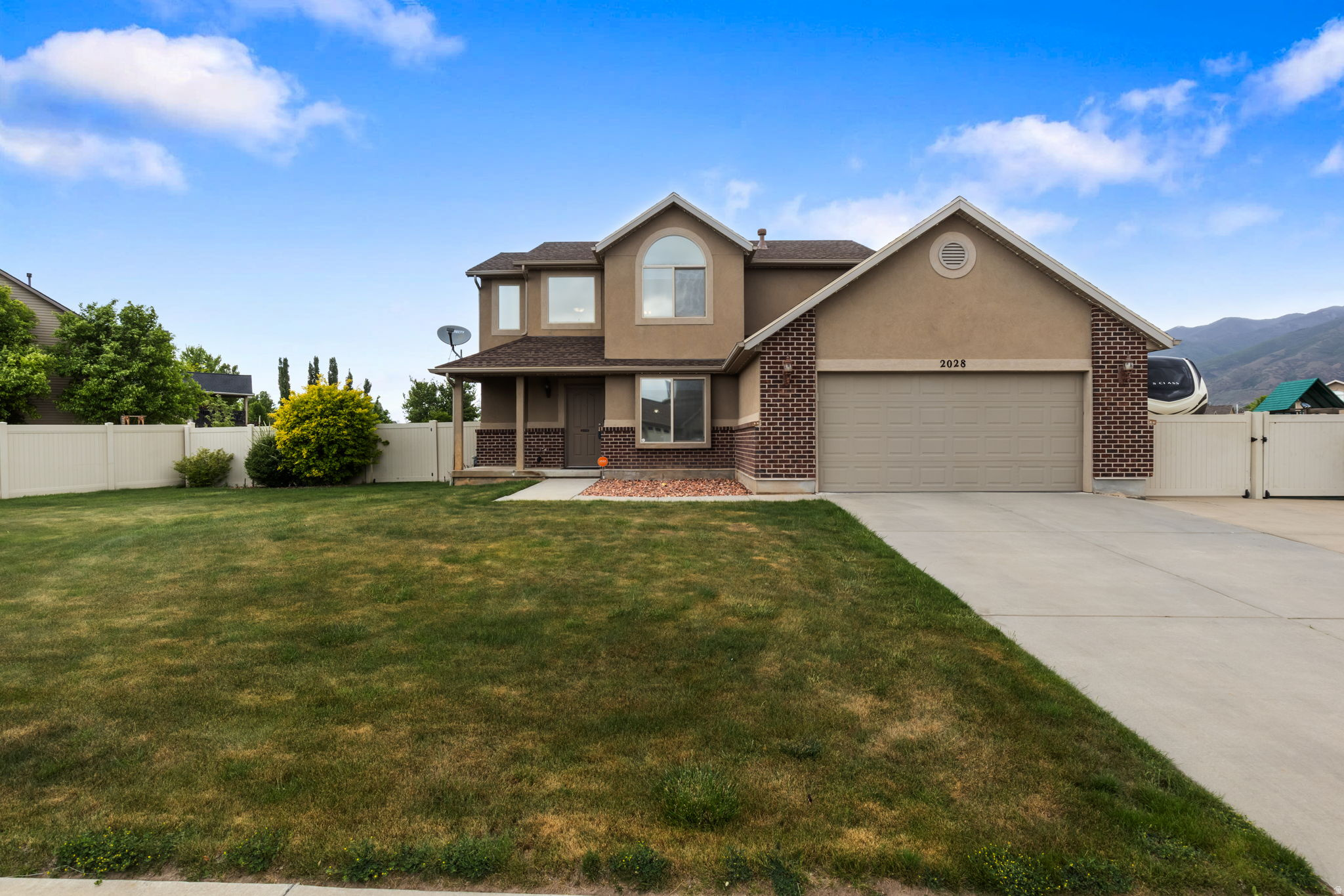FARMINGTON RANCHES - Residential