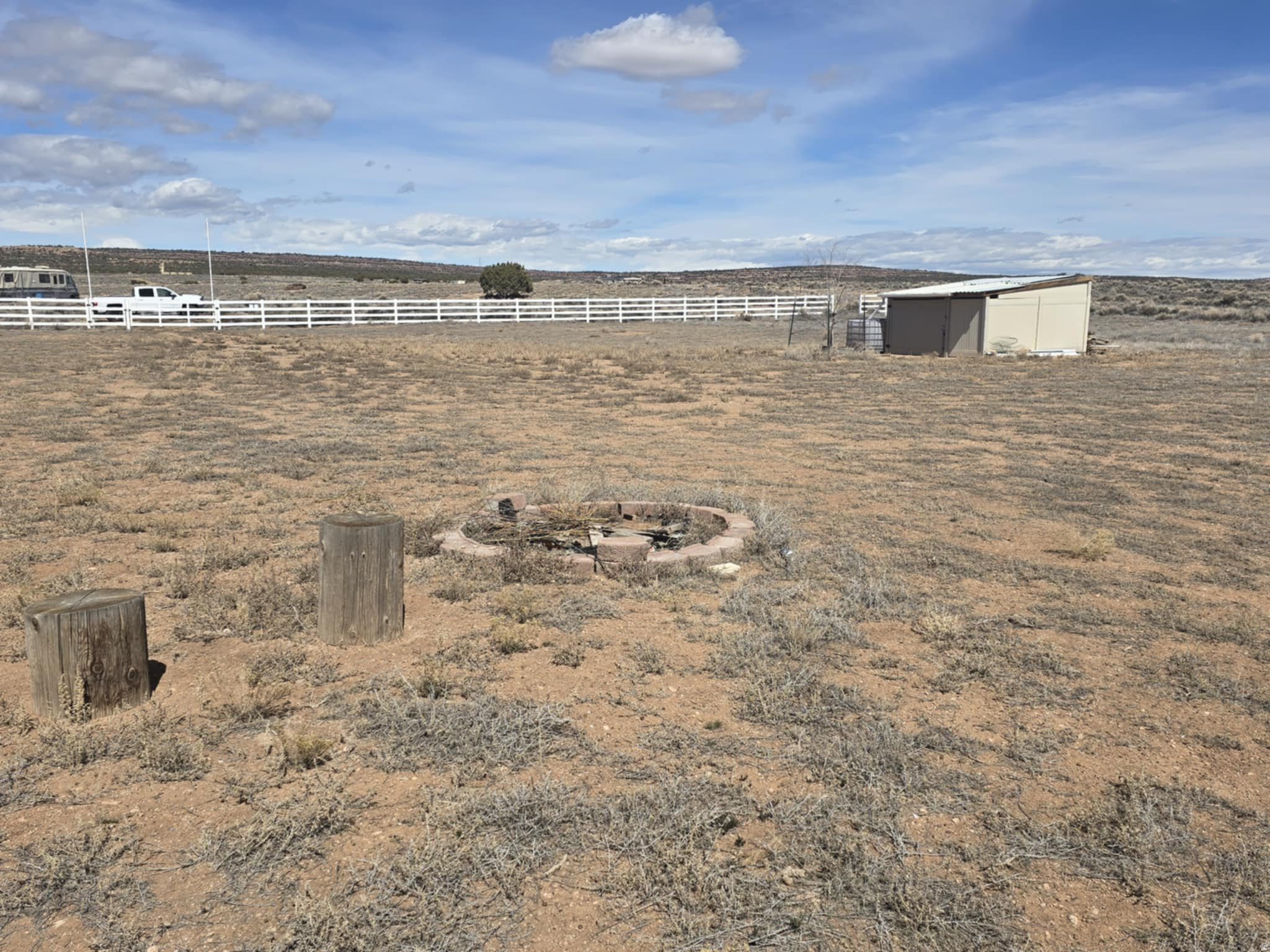 KNIGHT RANCHES - Land