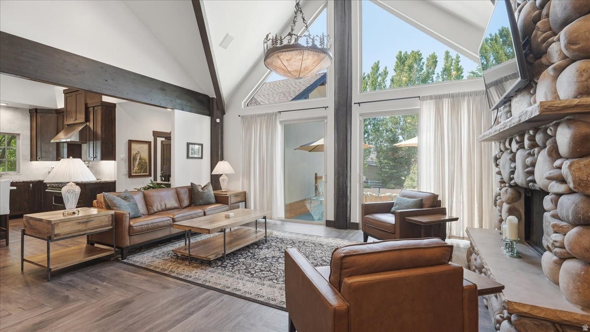 WILD MARE FARM - Residential