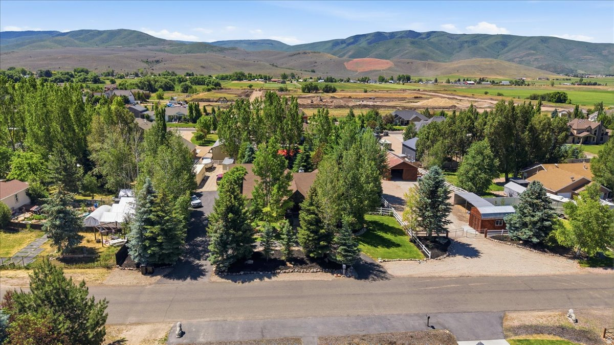 WILD MARE FARM - Residential