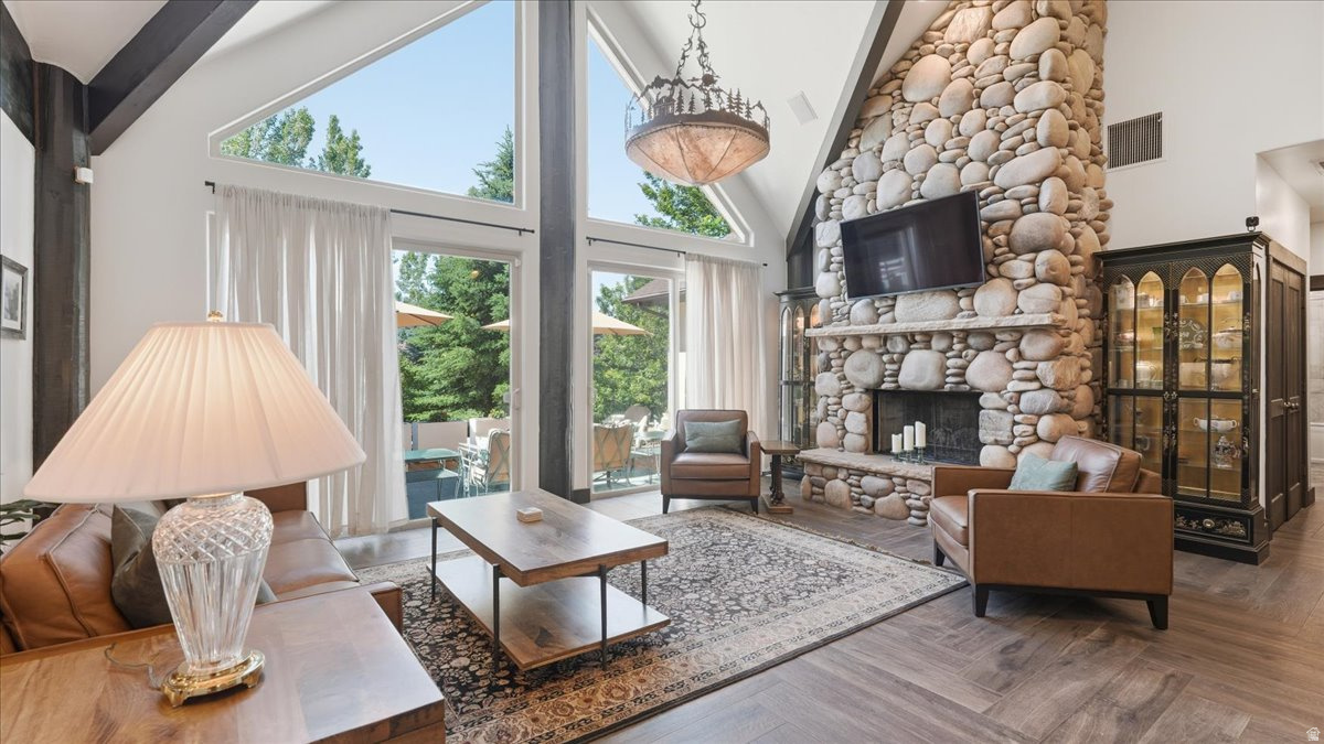 WILD MARE FARM - Residential