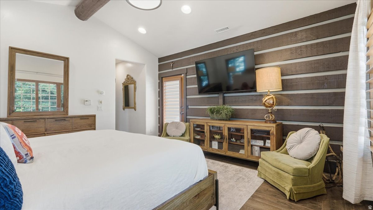 WILD MARE FARM - Residential