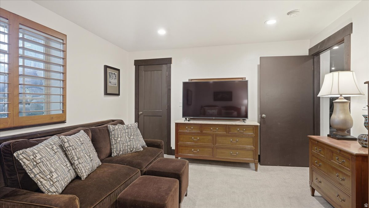 WILD MARE FARM - Residential