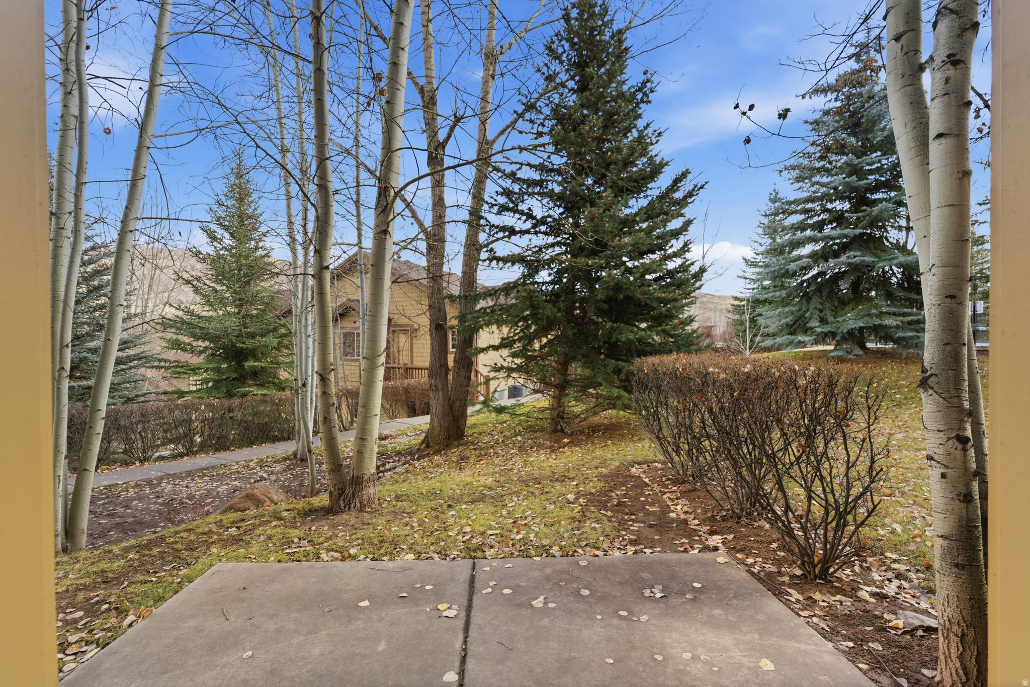 CANYON LINKS - Residential