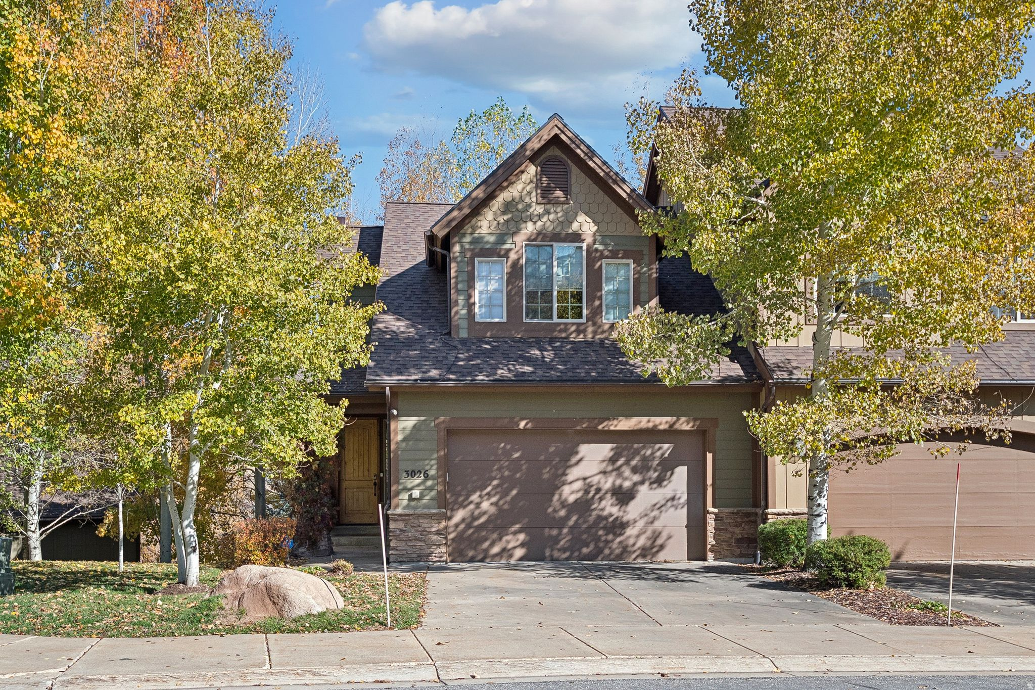 CANYON LINKS - Residential