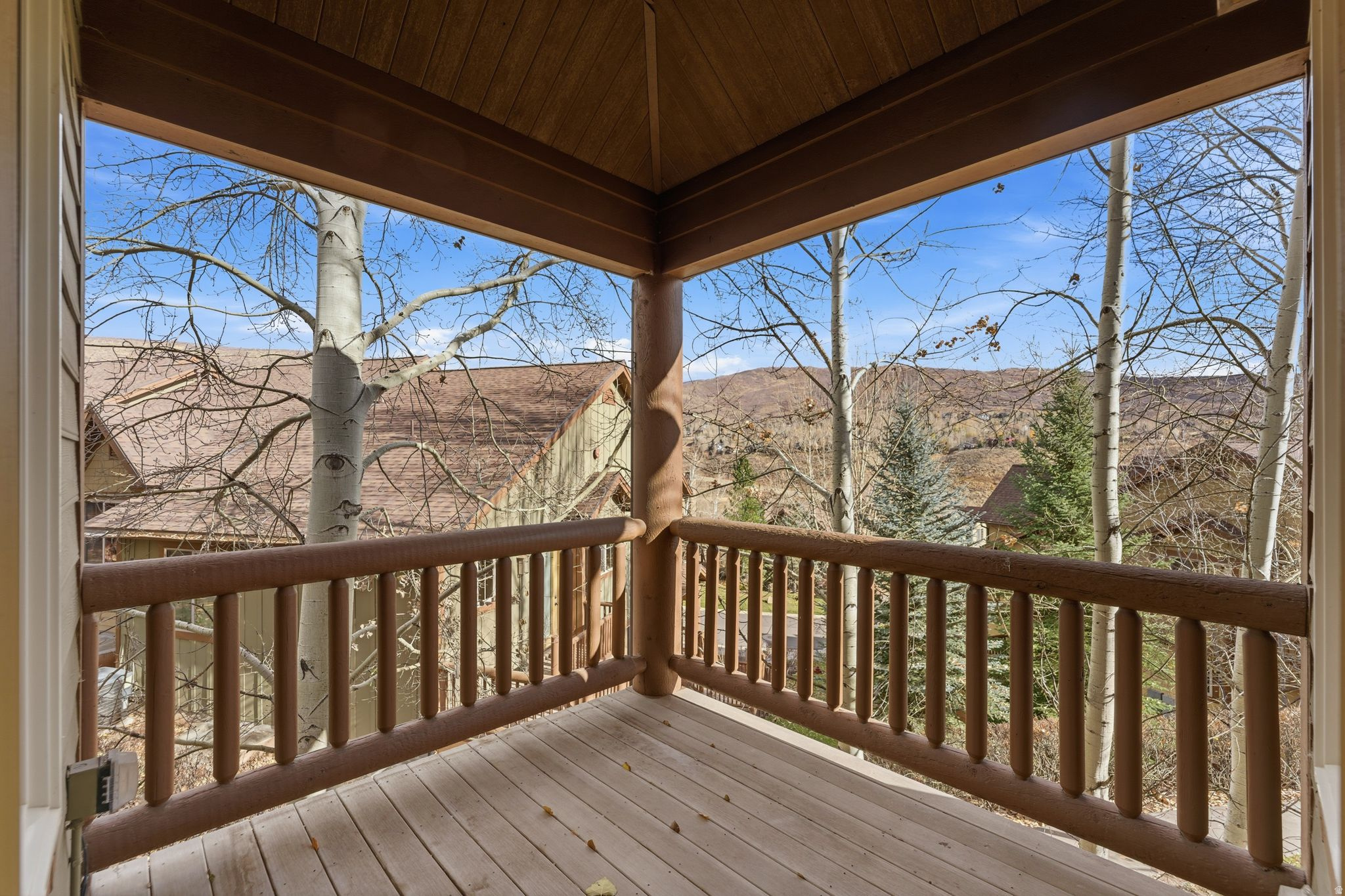 CANYON LINKS - Residential